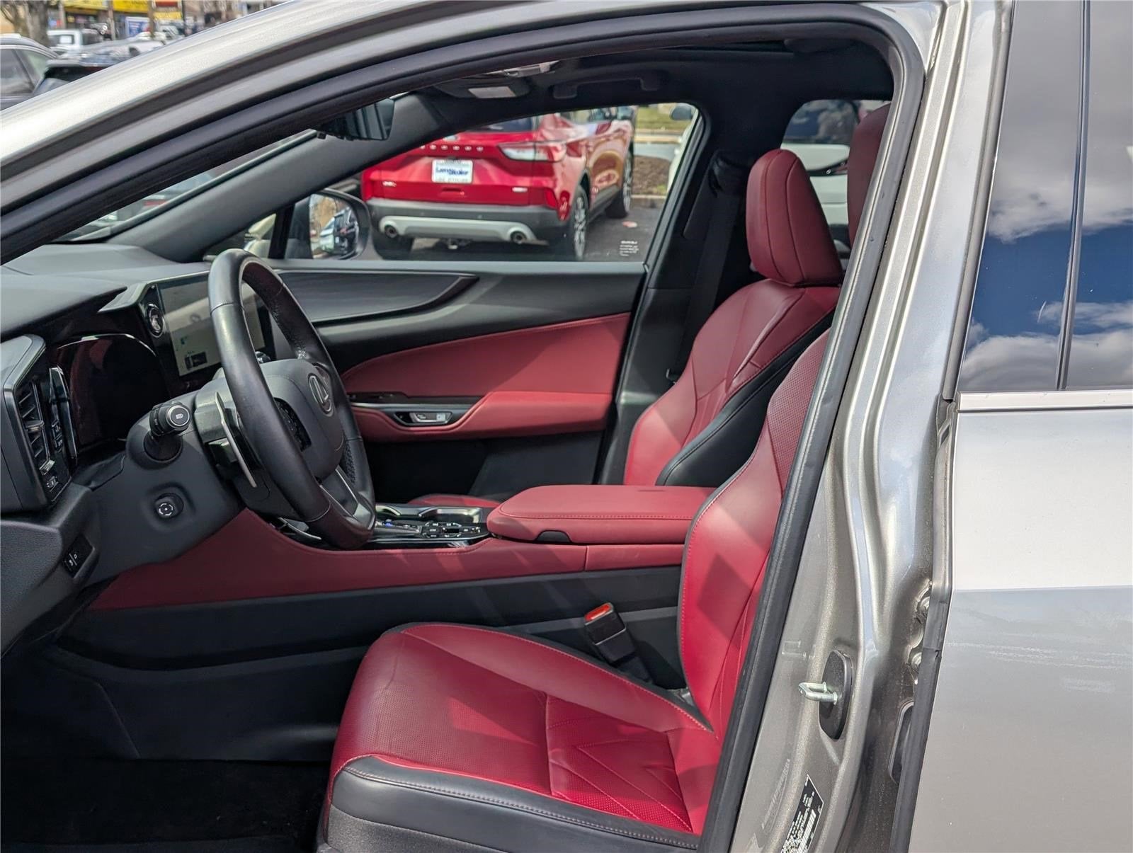 2024 Lexus NX NX 450h+ Luxury