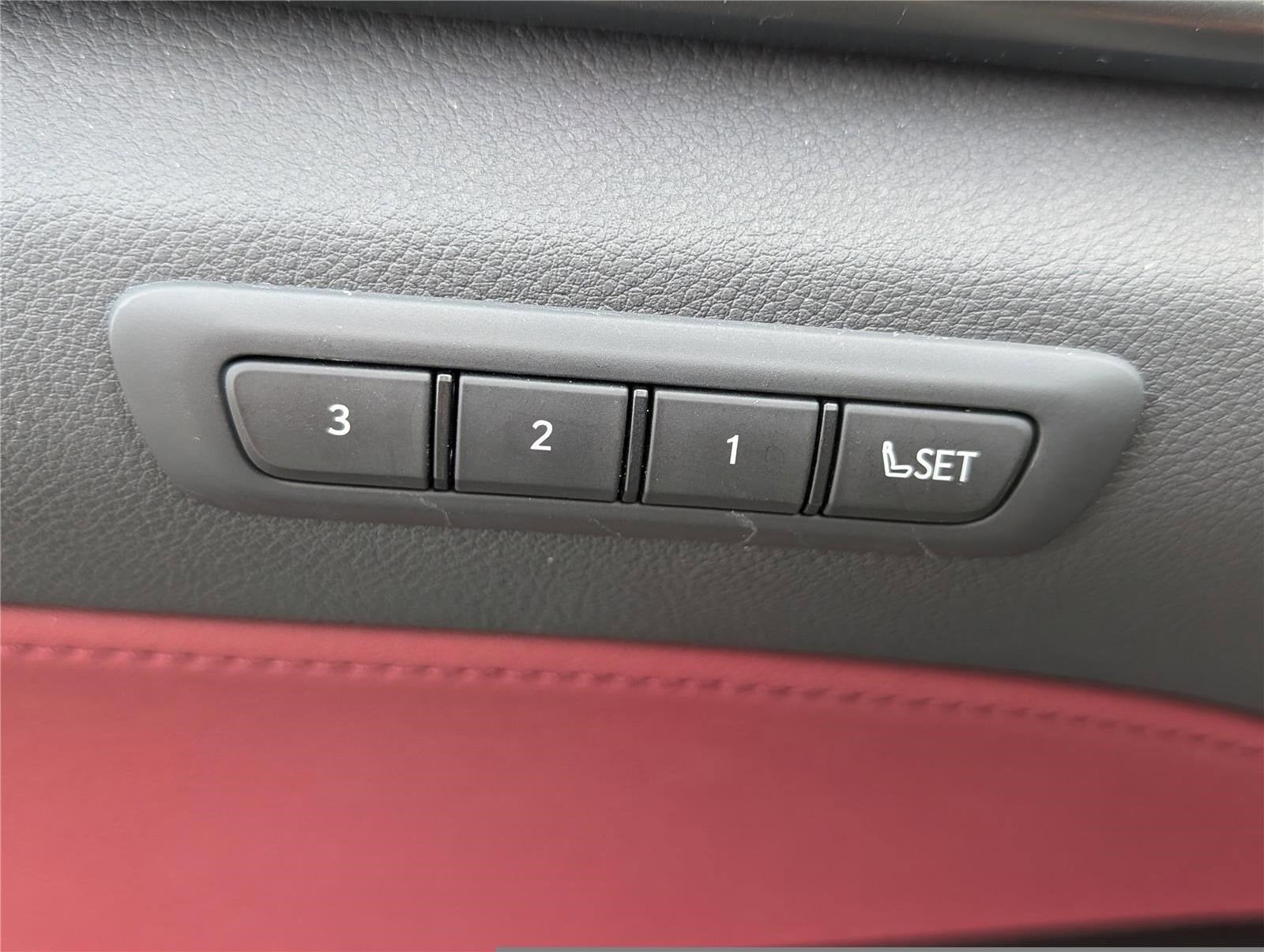 2024 Lexus NX NX 450h+ Luxury