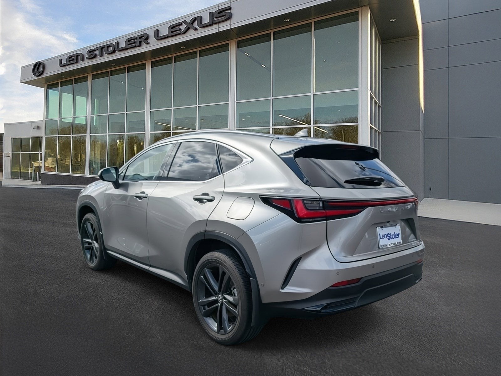 2024 Lexus NX NX 450h+ Luxury