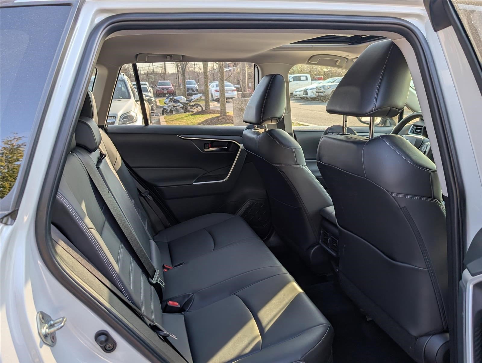 2023 Toyota RAV4 Hybrid XLE Premium