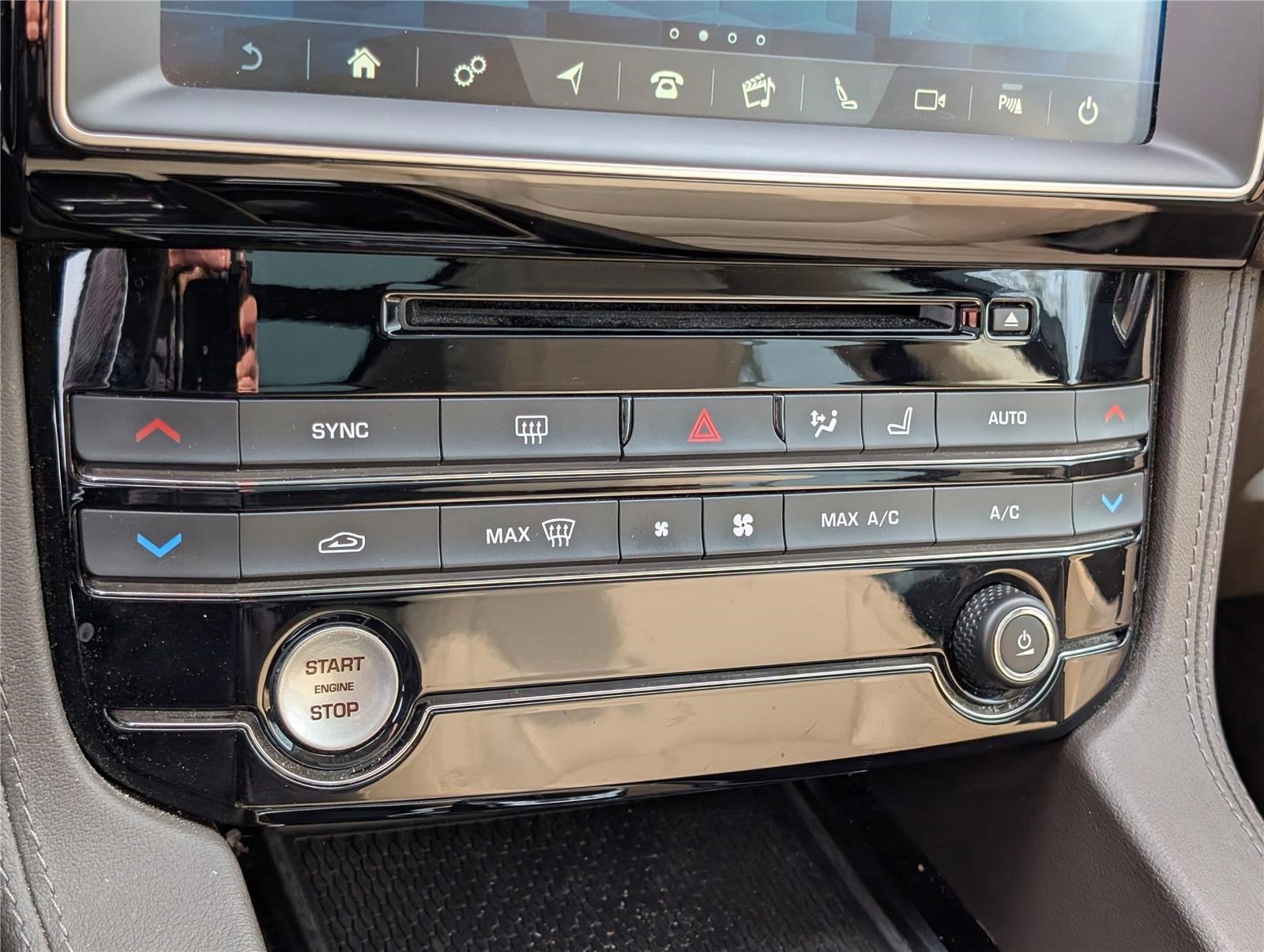 2019 Jaguar F-PACE 25t Prestige