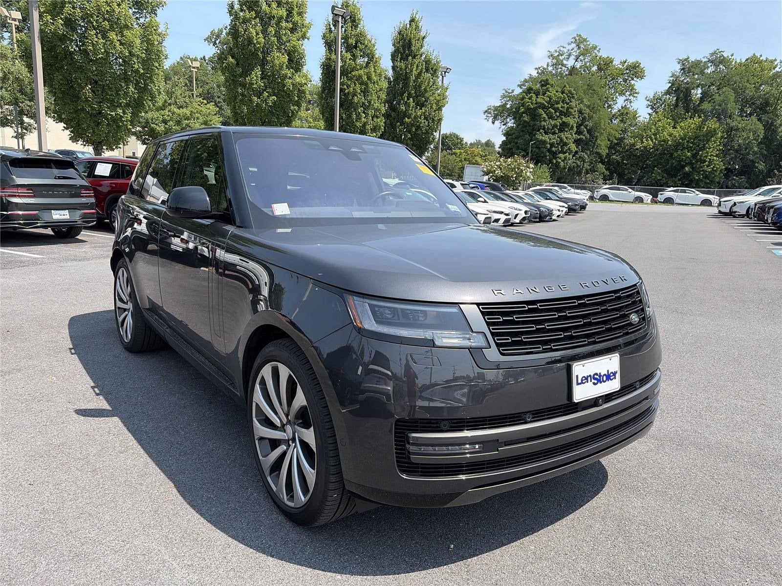 2023 Land Rover Range Rover SE