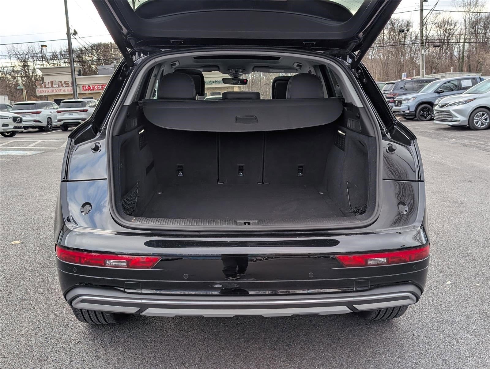 2023 Audi Q5 Premium Plus