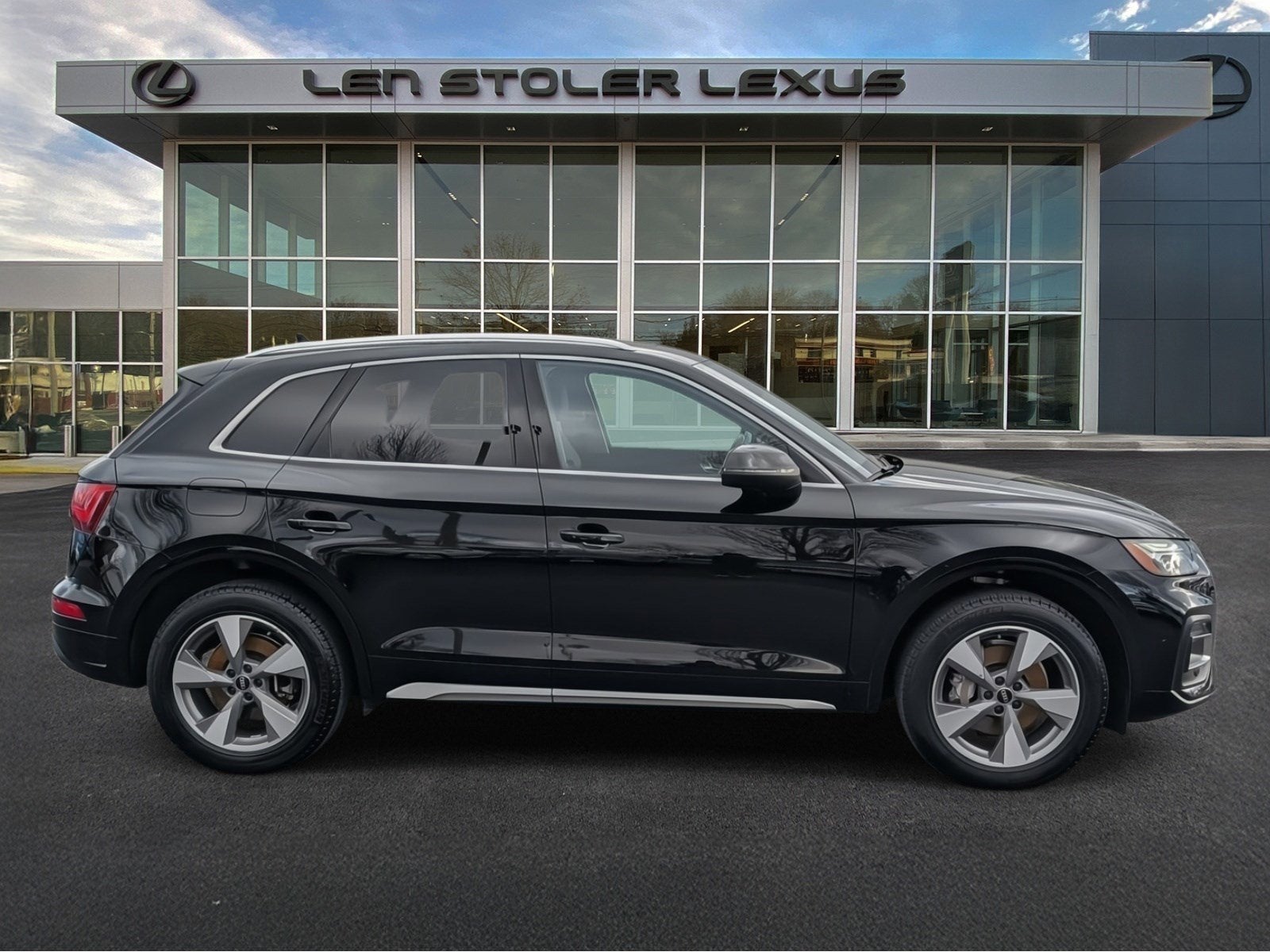 2023 Audi Q5 Premium Plus