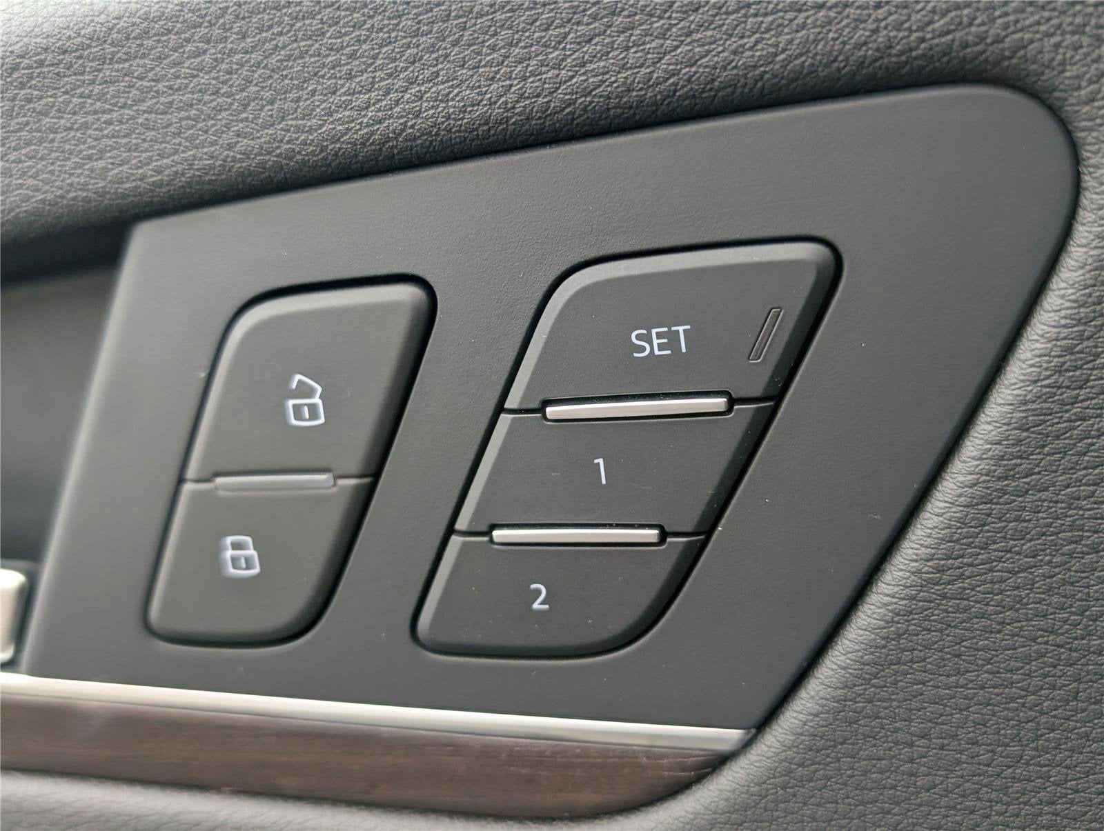 2023 Audi Q5 Premium Plus