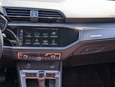 2024 Audi Q3 S line Premium