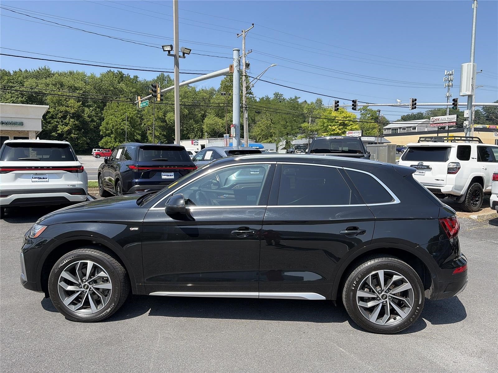 2023 Audi Q5 S line Premium Plus