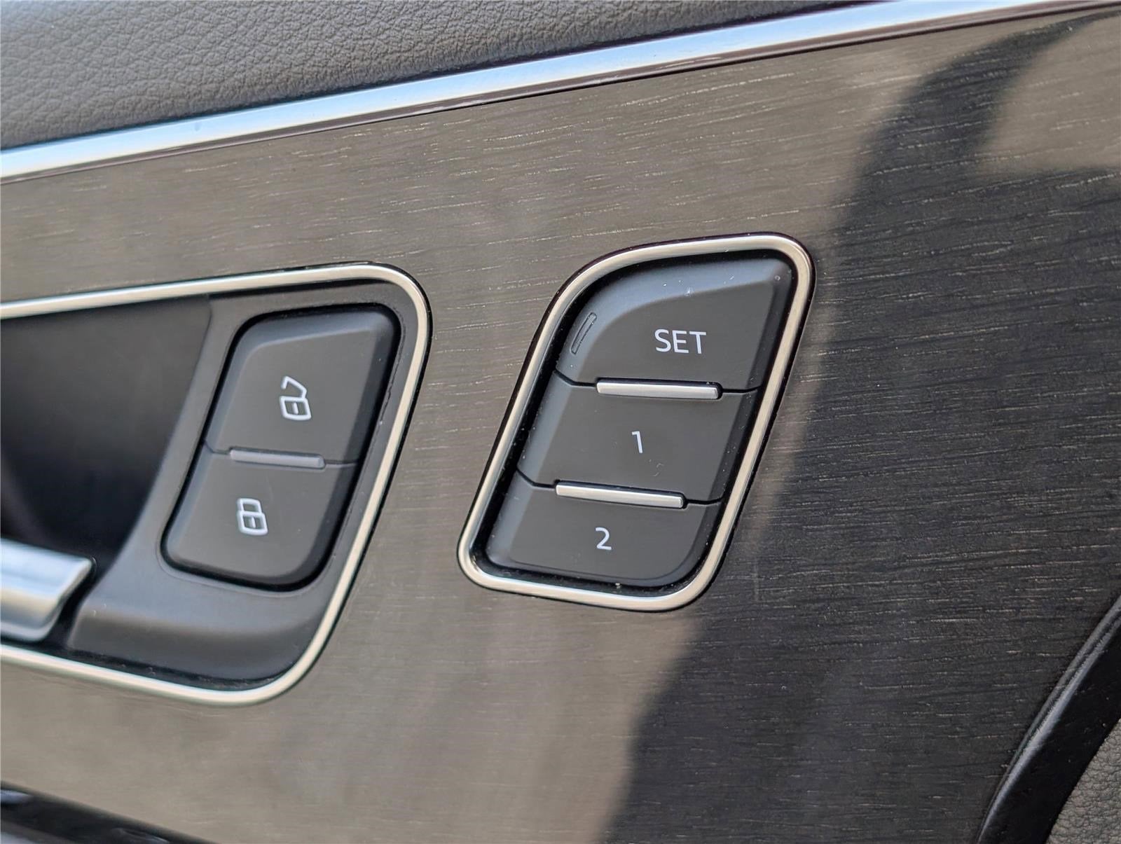 2024 Audi Q7 Premium Plus