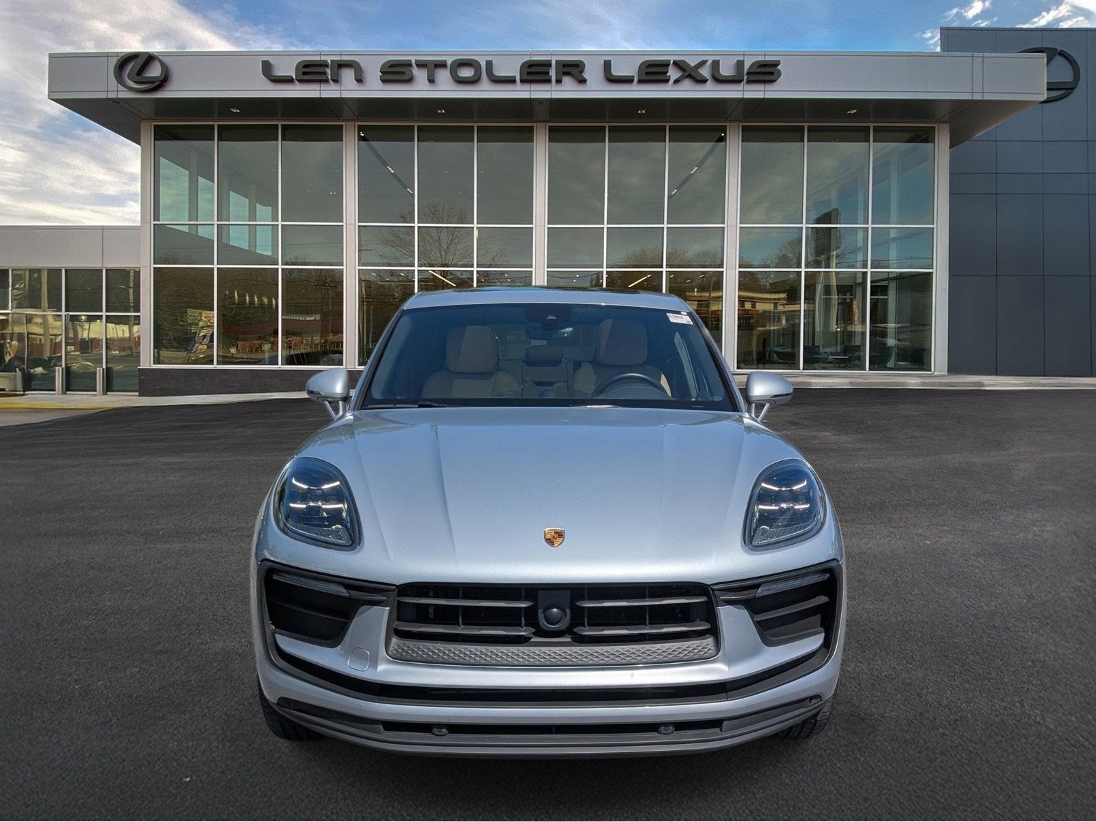 2024 Porsche Macan Base