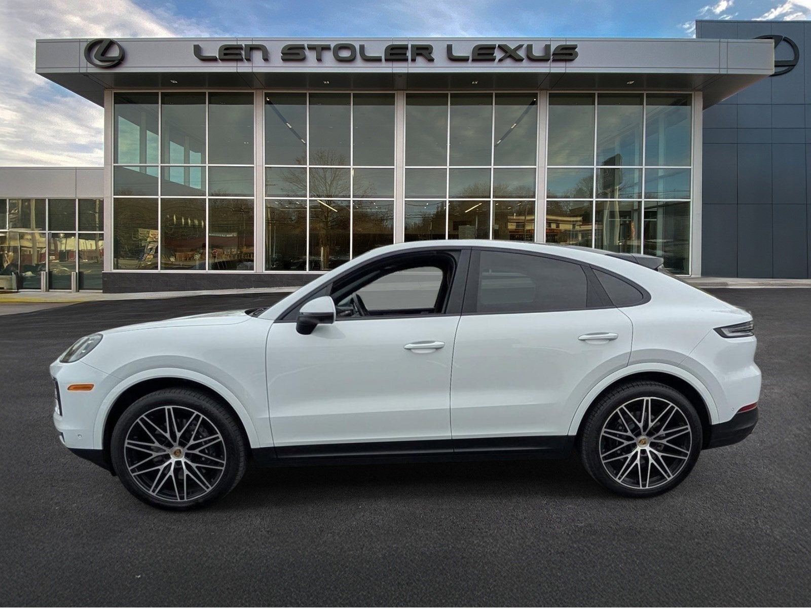 2024 Porsche Cayenne Coupe AWD