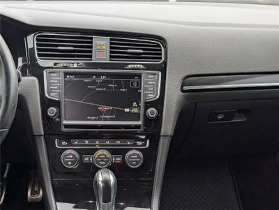 2016 Volkswagen Golf R 4dr HB DSG