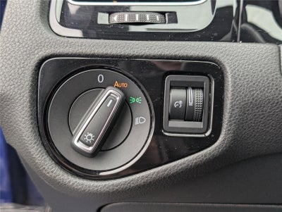 2016 Volkswagen Golf R 4dr HB DSG