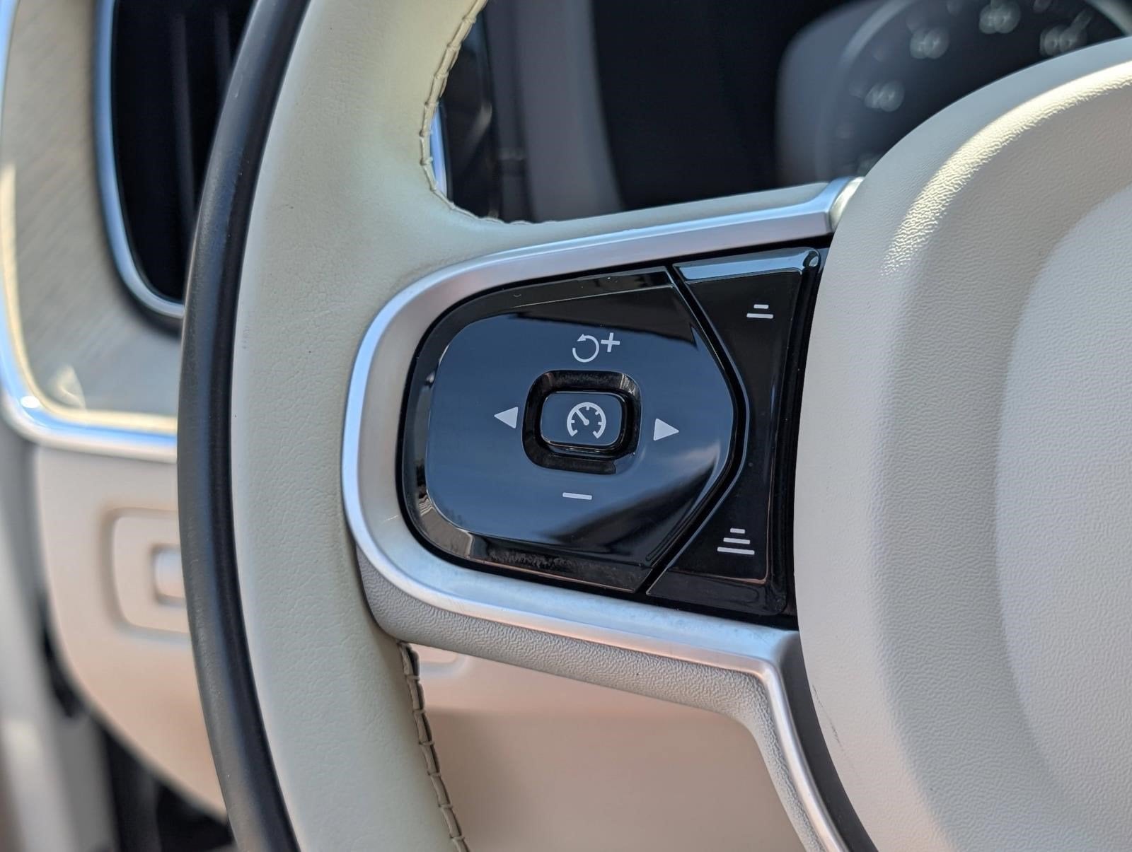 2020 Volvo XC60 Inscription
