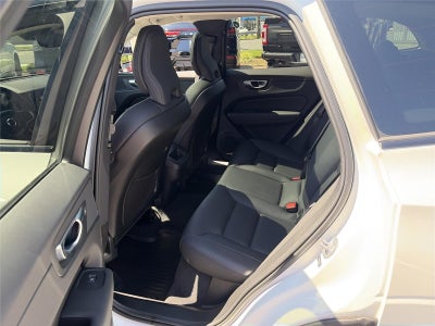 2024 Volvo XC60 Plus Dark Theme