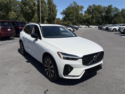 2024 Volvo XC60 Plus Dark Theme