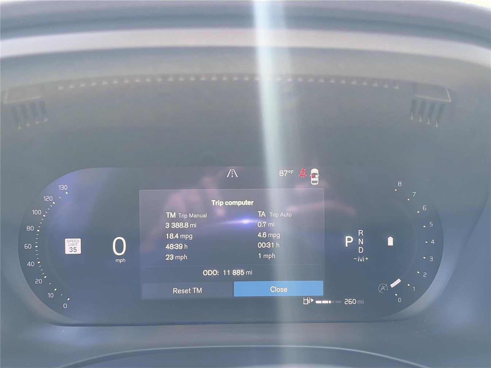 2024 Volvo XC60 Plus Dark Theme