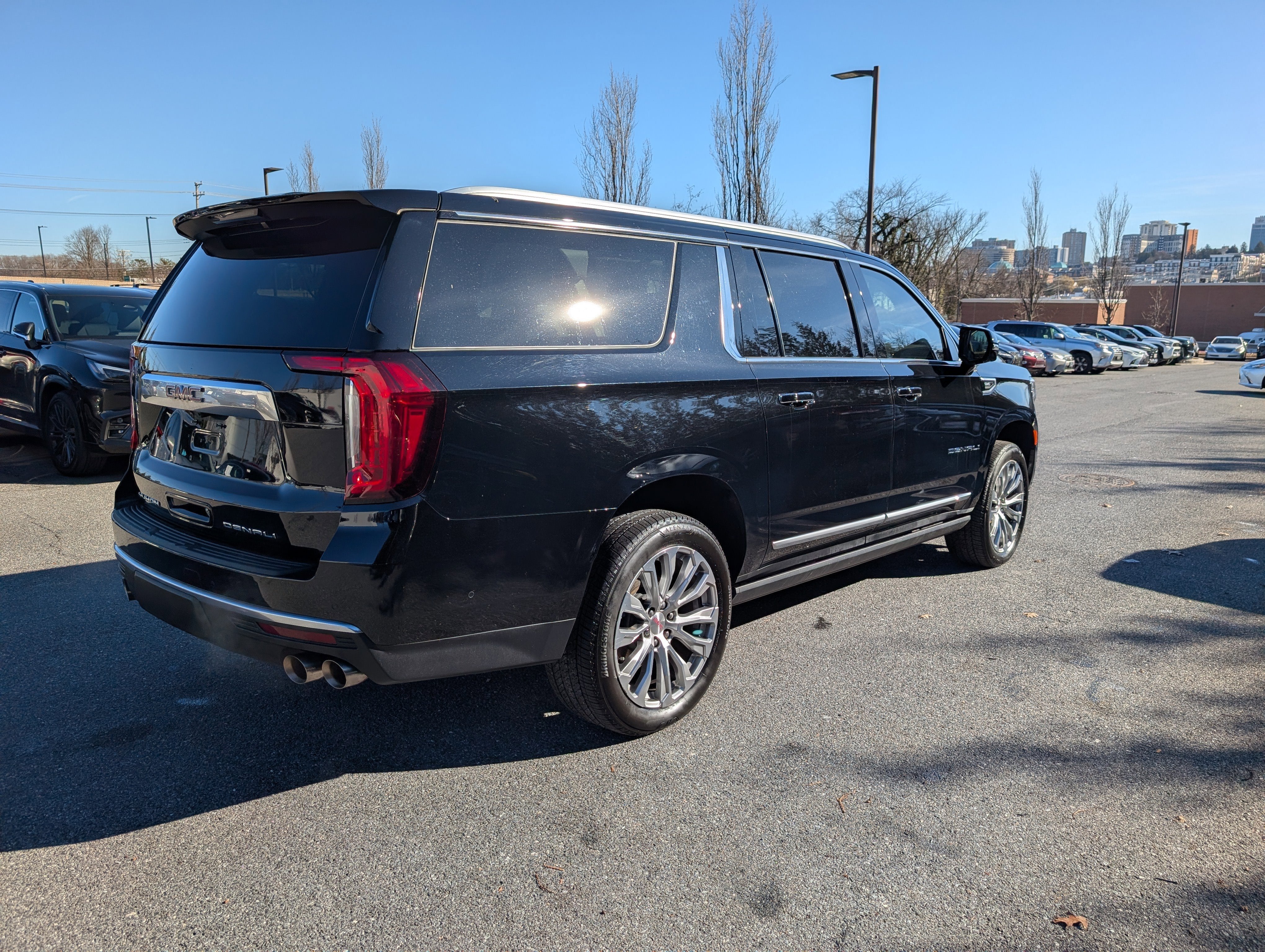2023 GMC Yukon XL Denali