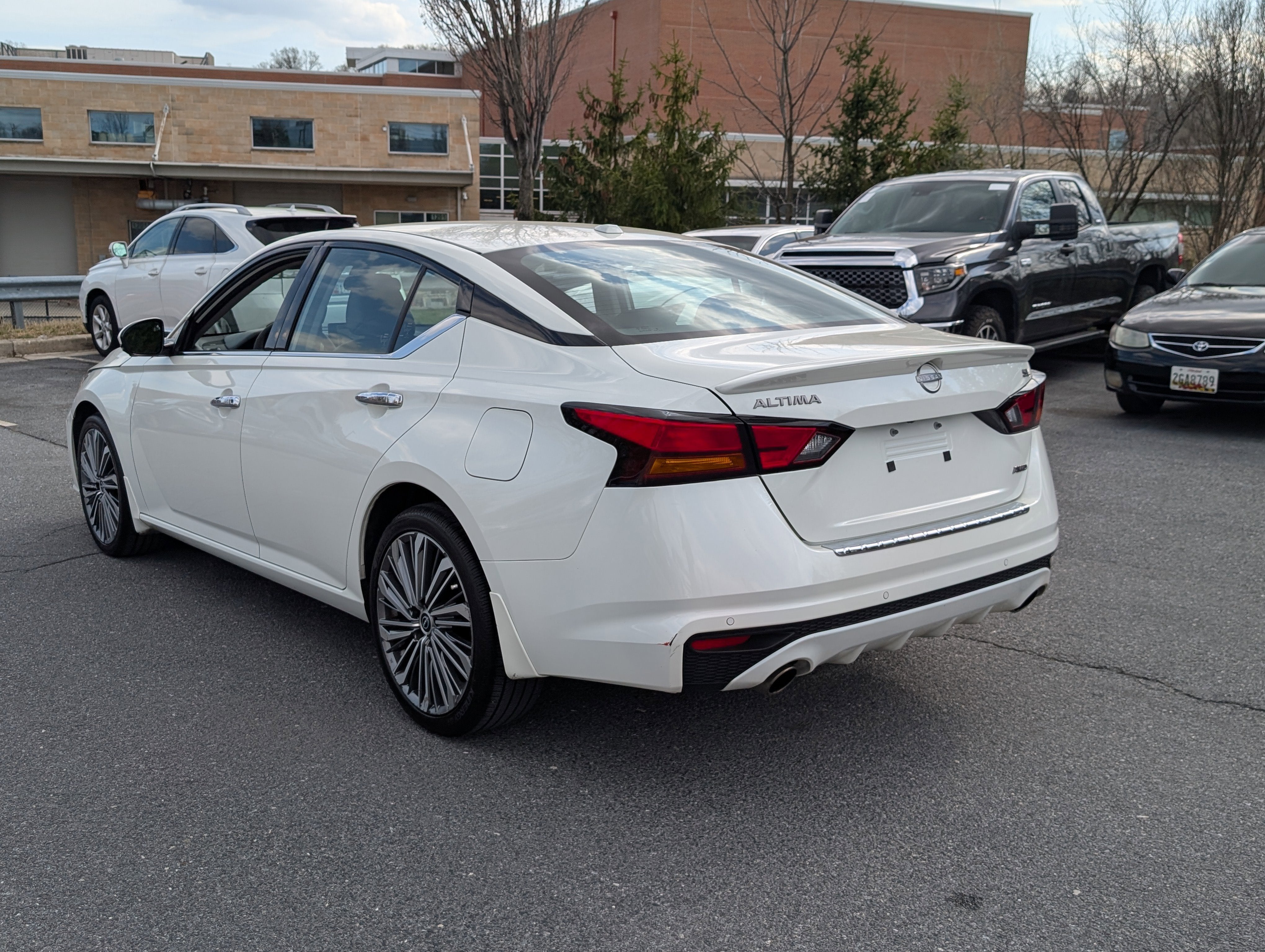 2023 Nissan Altima 2.5 SL