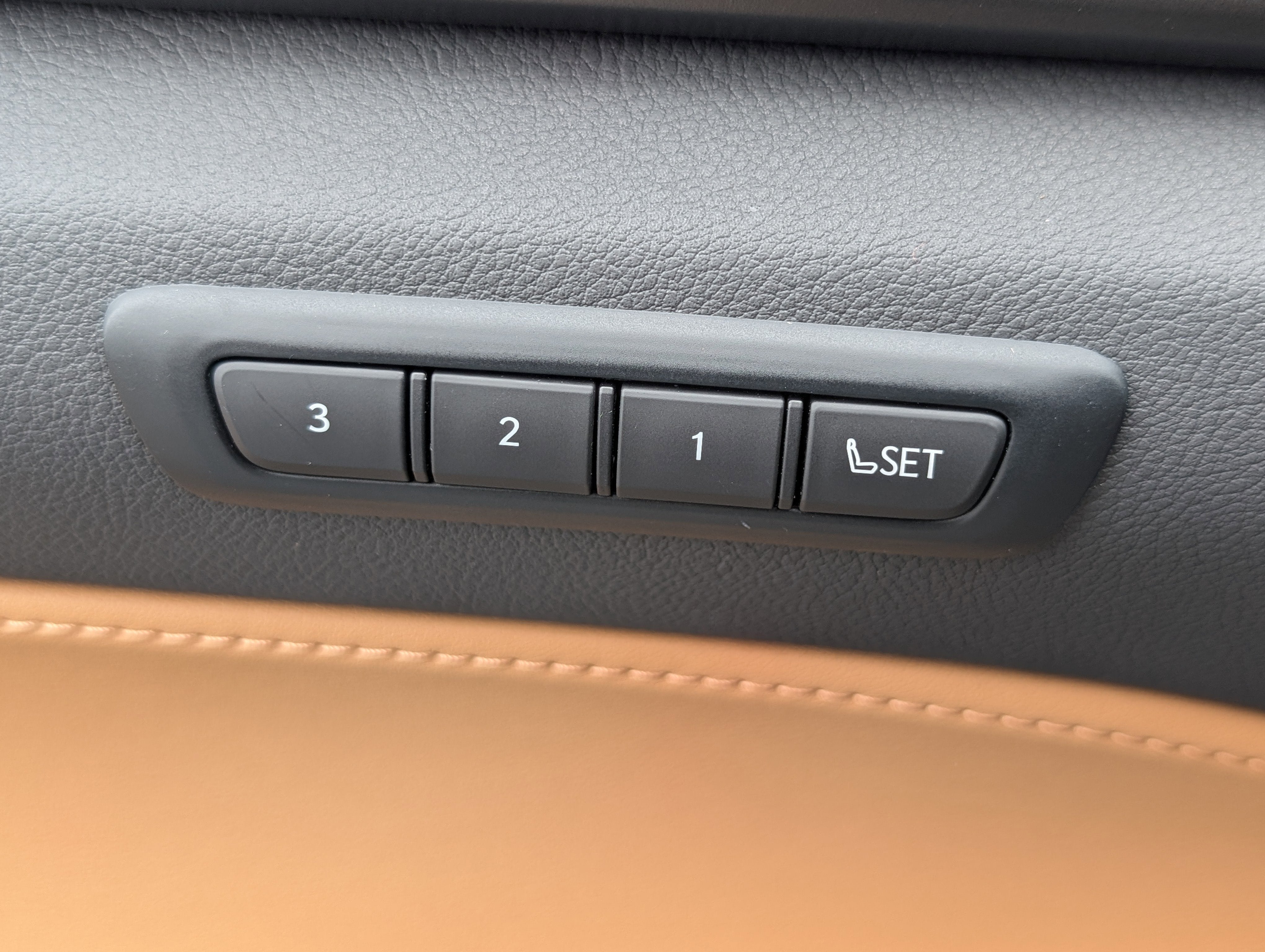 2024 Lexus NX 350h Premium