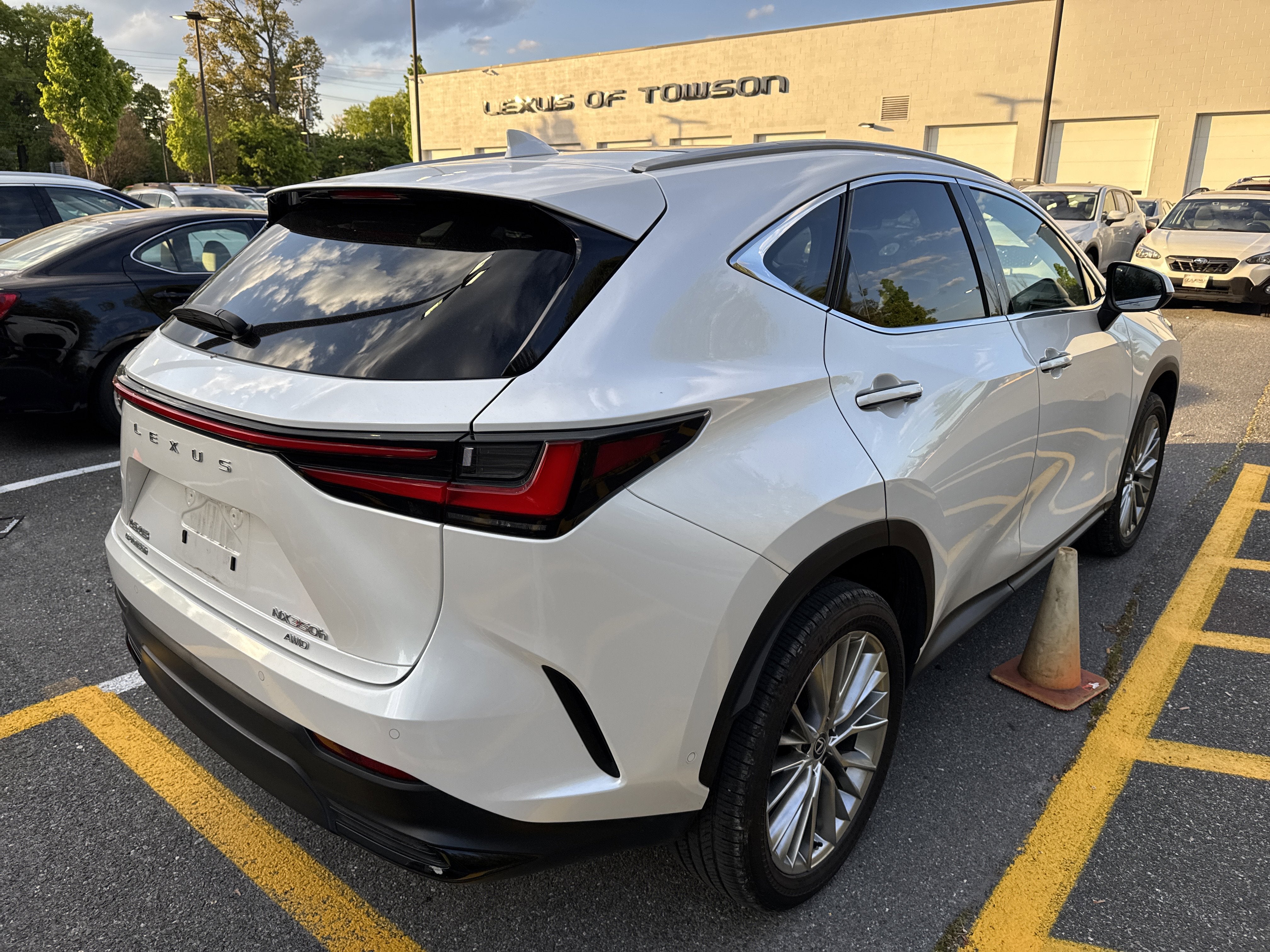 2024 Lexus NX 350h Luxury