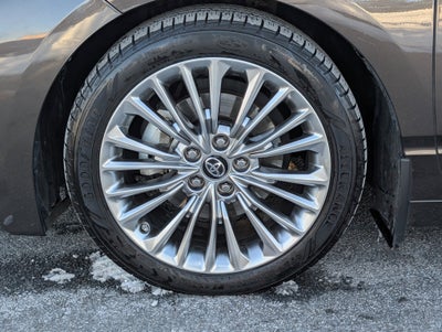 2019 Toyota Avalon Hybrid Limited