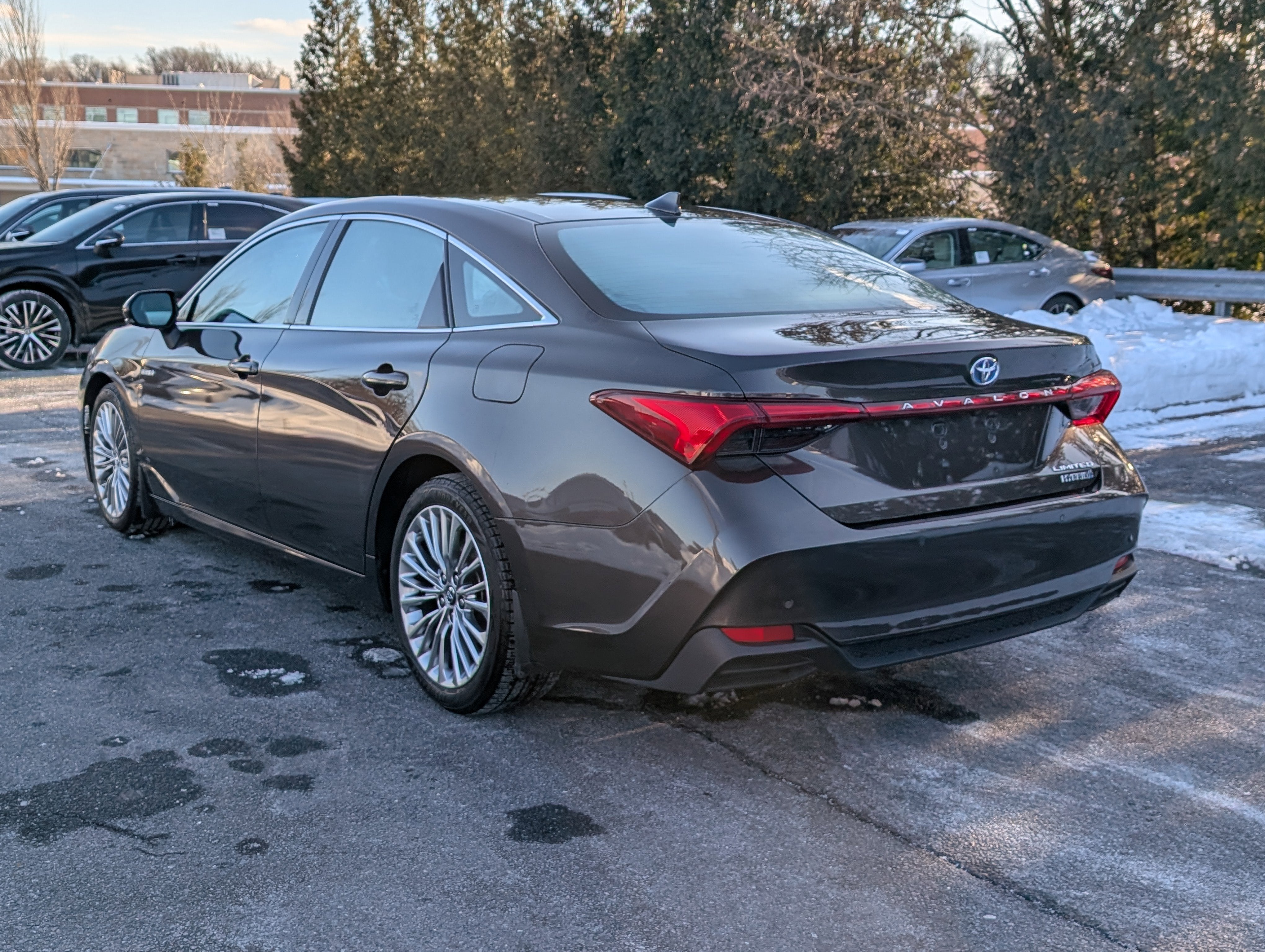 2019 Toyota Avalon Hybrid Limited