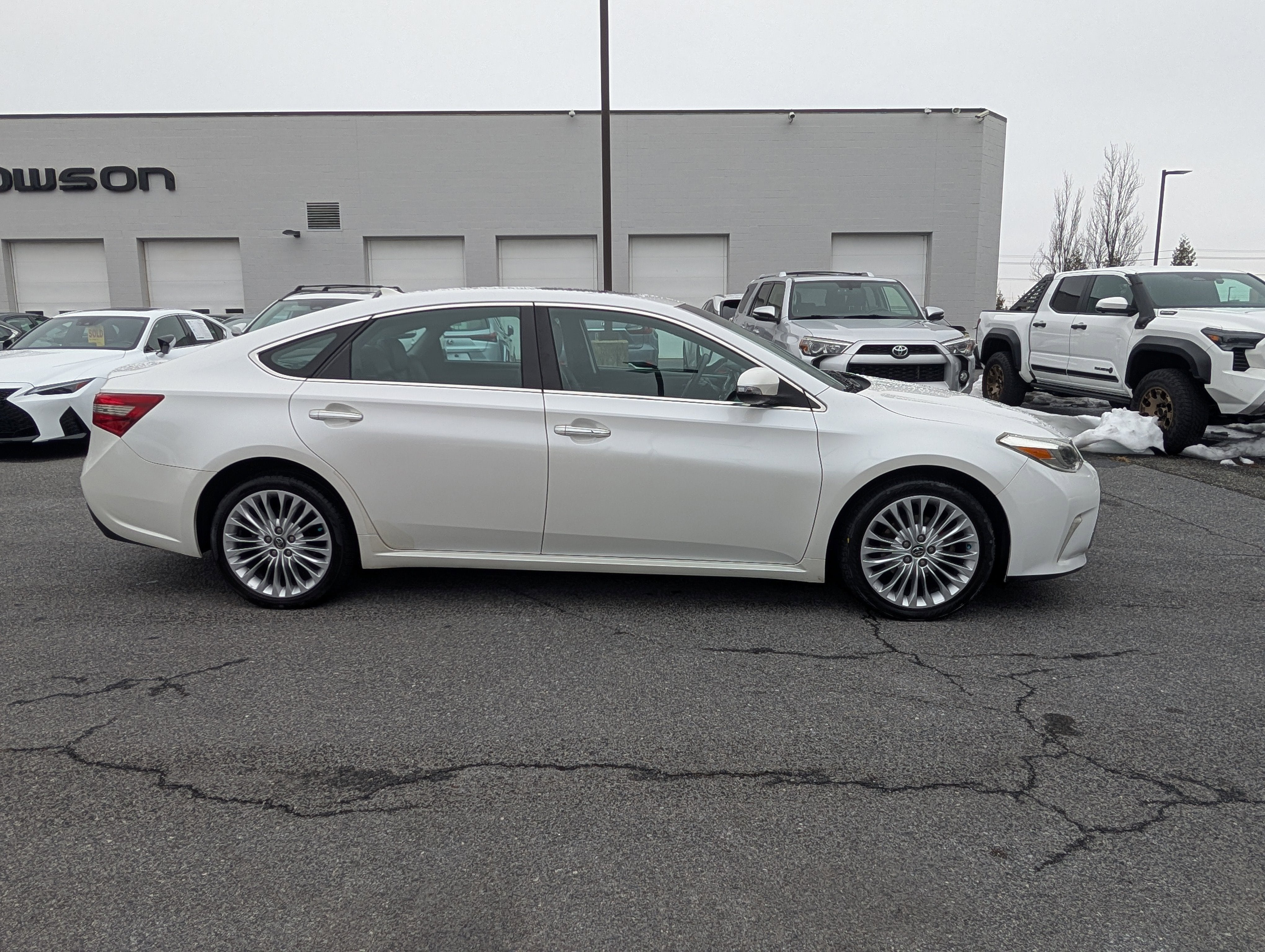 2016 Toyota Avalon Limited