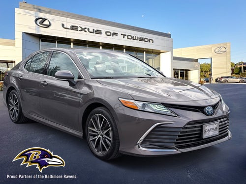 2022 Toyota Camry Hybrid XLE