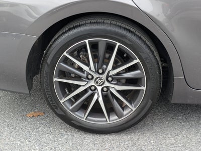 2022 Toyota Camry Hybrid XLE