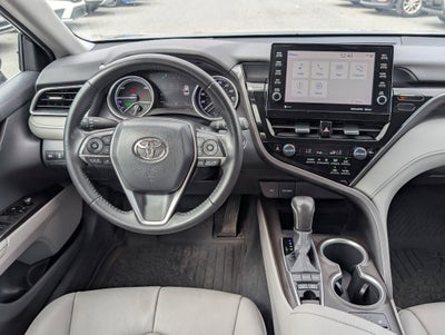 2022 Toyota Camry Hybrid XLE