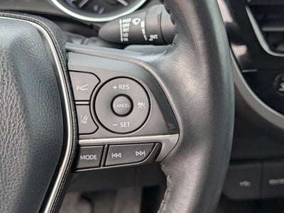 2022 Toyota Camry Hybrid XLE