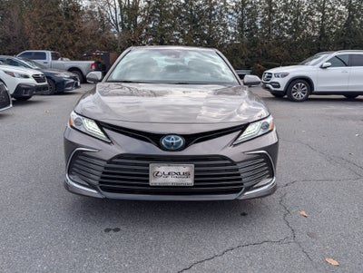 2022 Toyota Camry Hybrid XLE
