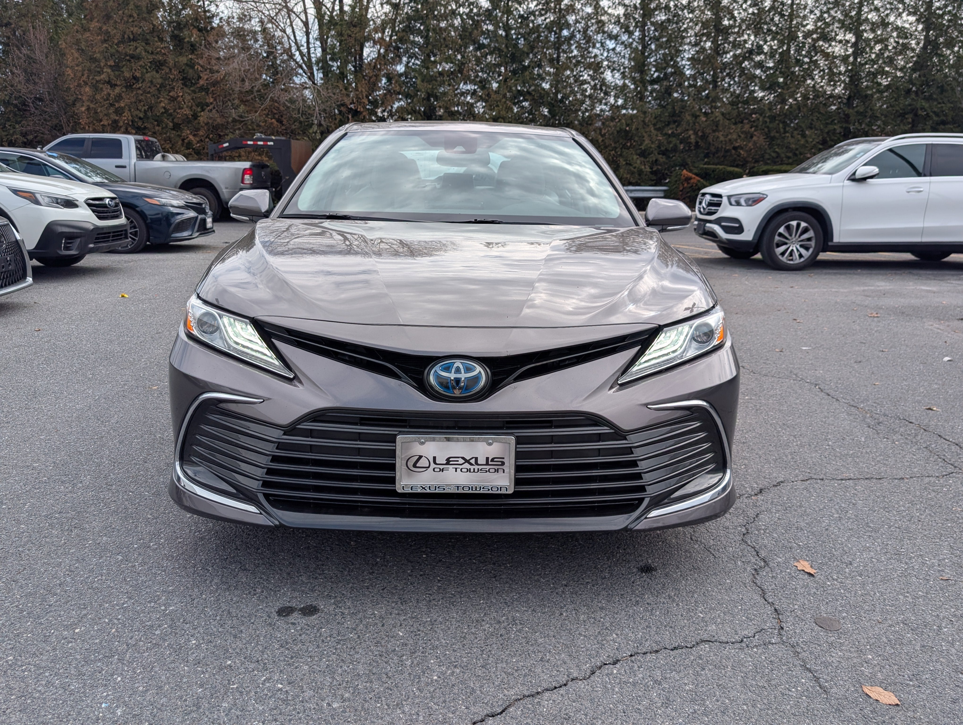 2022 Toyota Camry Hybrid XLE