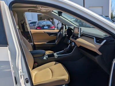 2023 Toyota RAV4 Hybrid XLE Premium