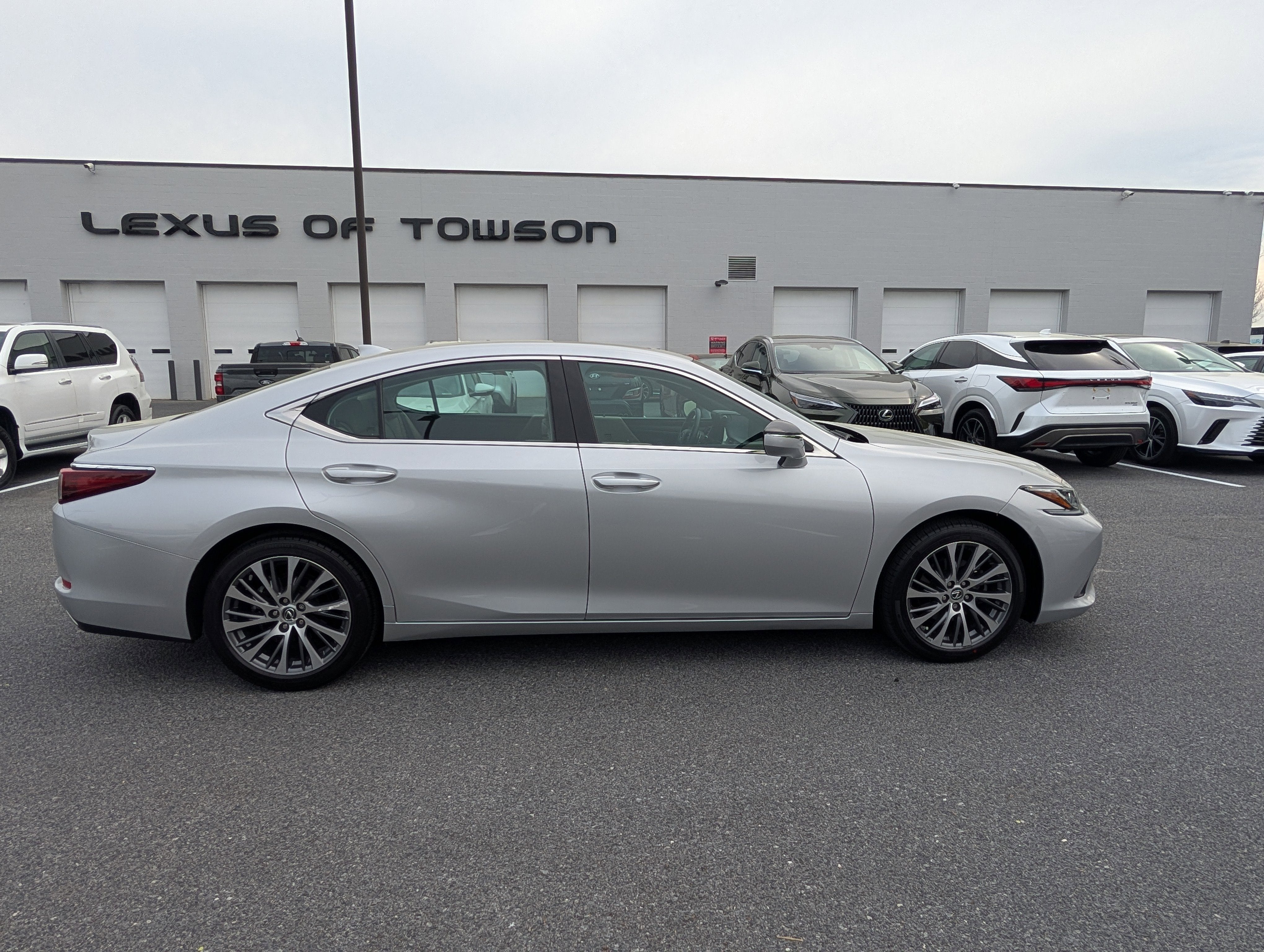 2019 Lexus ES 350
