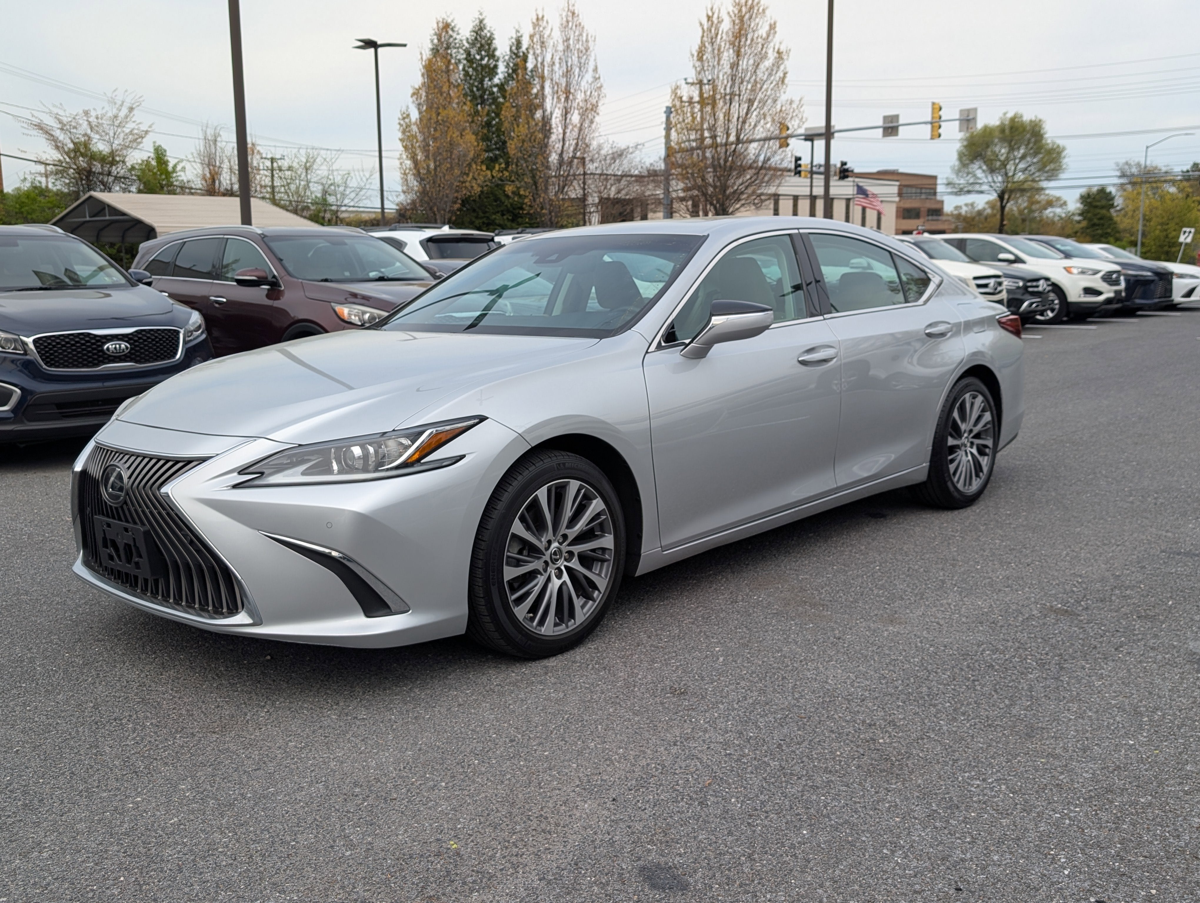 2019 Lexus ES 350