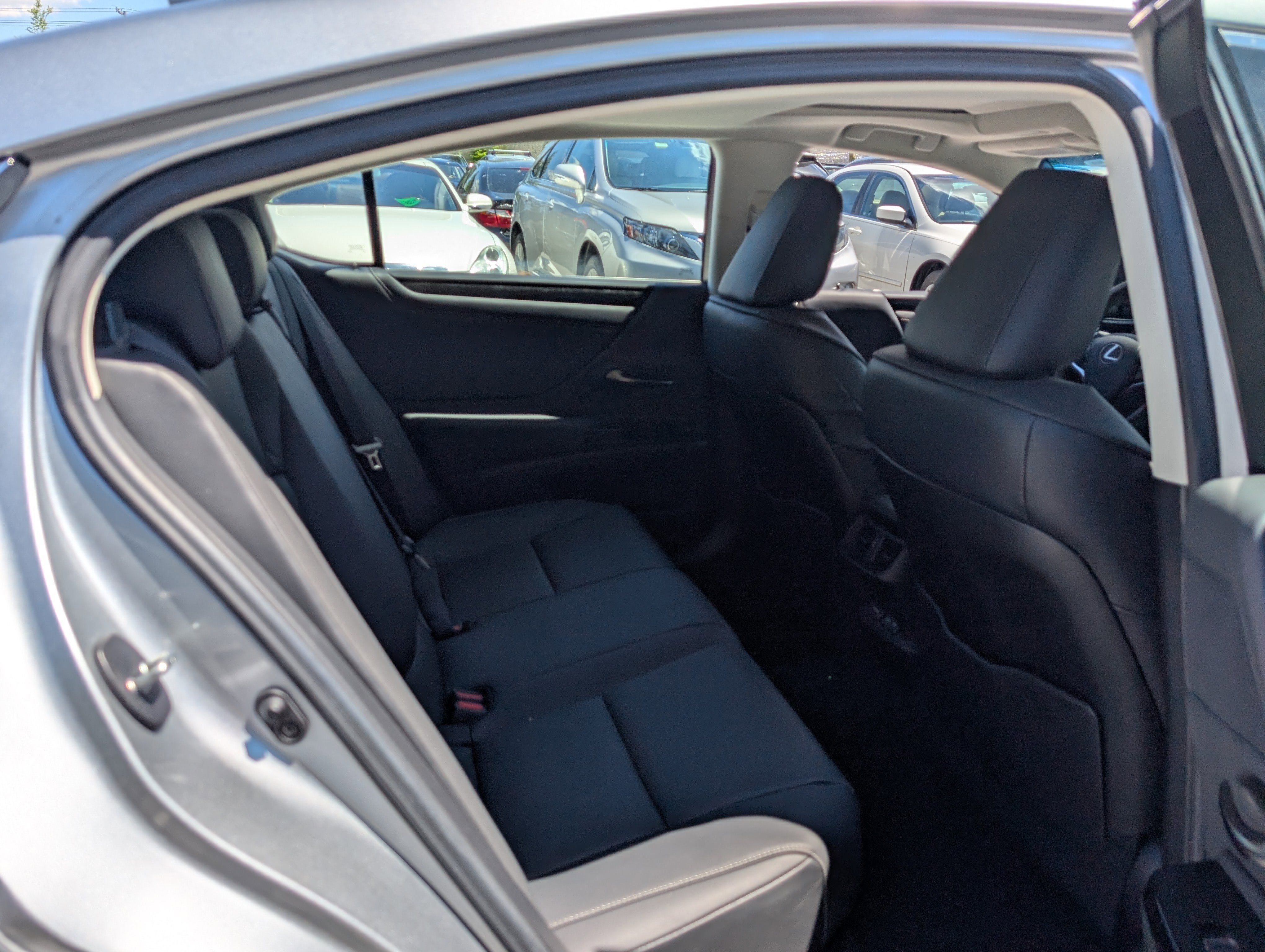 2023 Lexus ES 250