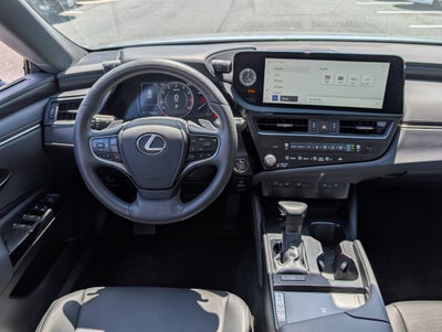 2023 Lexus ES 250