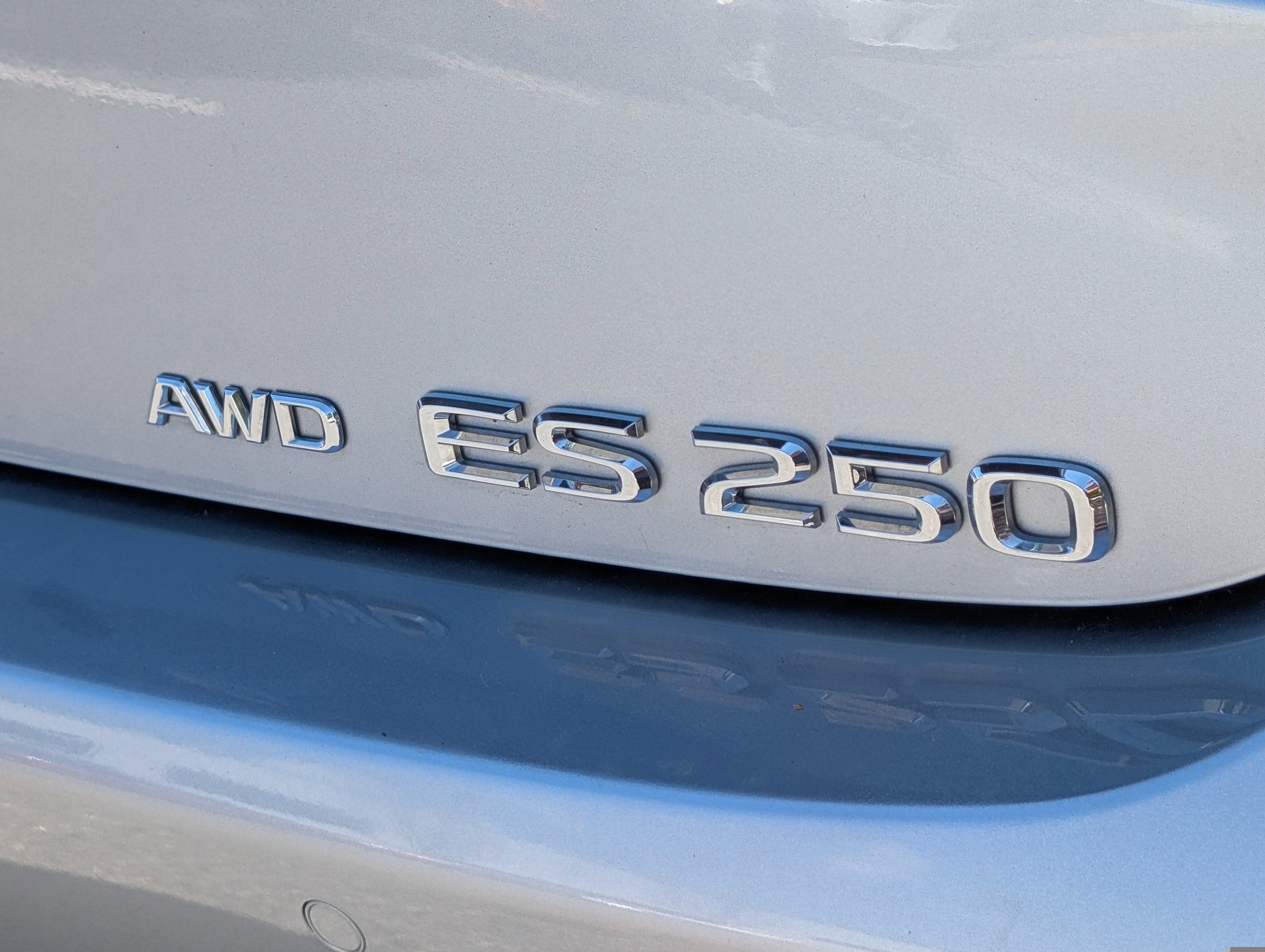 2023 Lexus ES 250