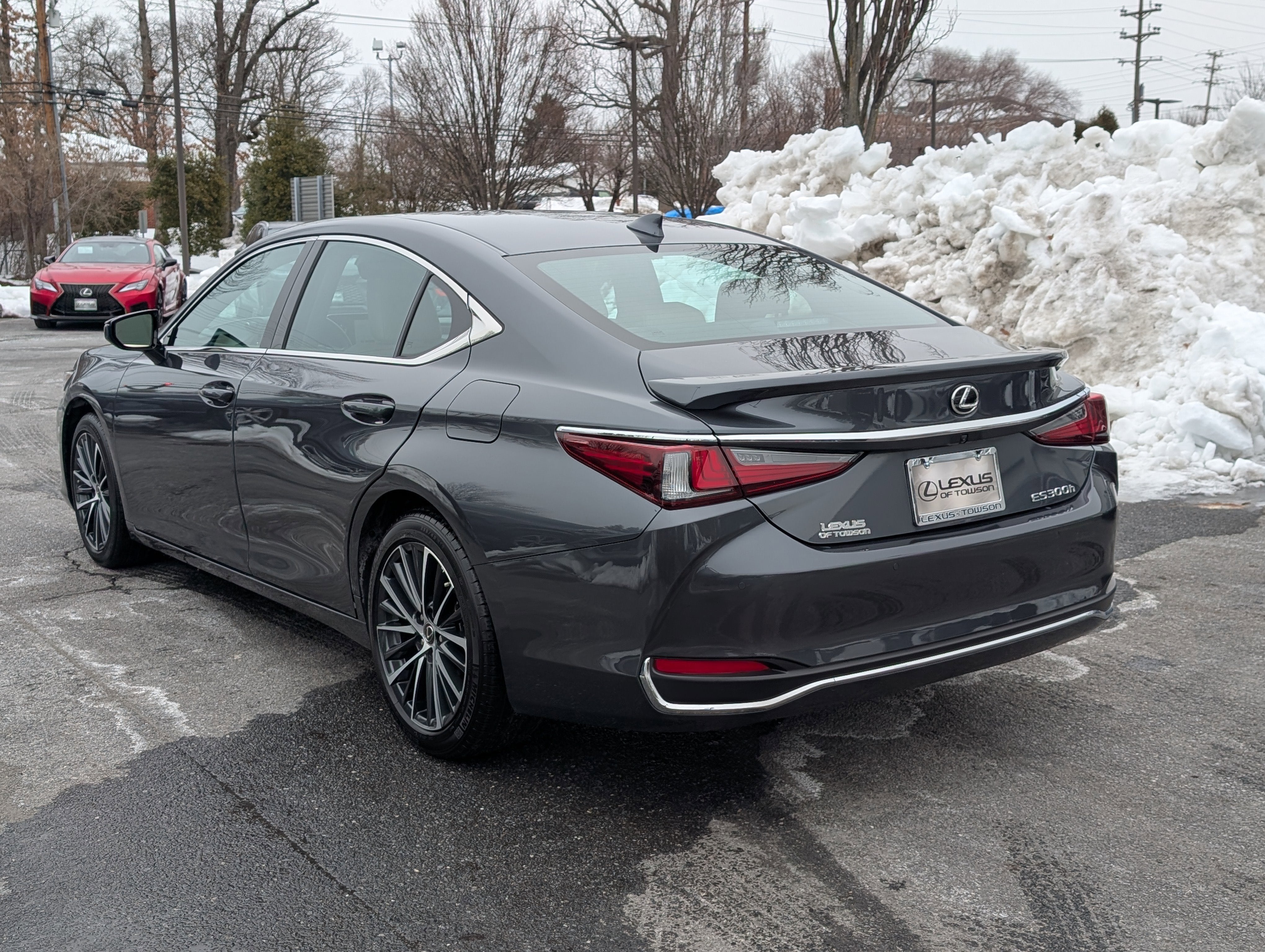 2025 Lexus ES 300h