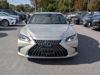 2022 Lexus ES 300h