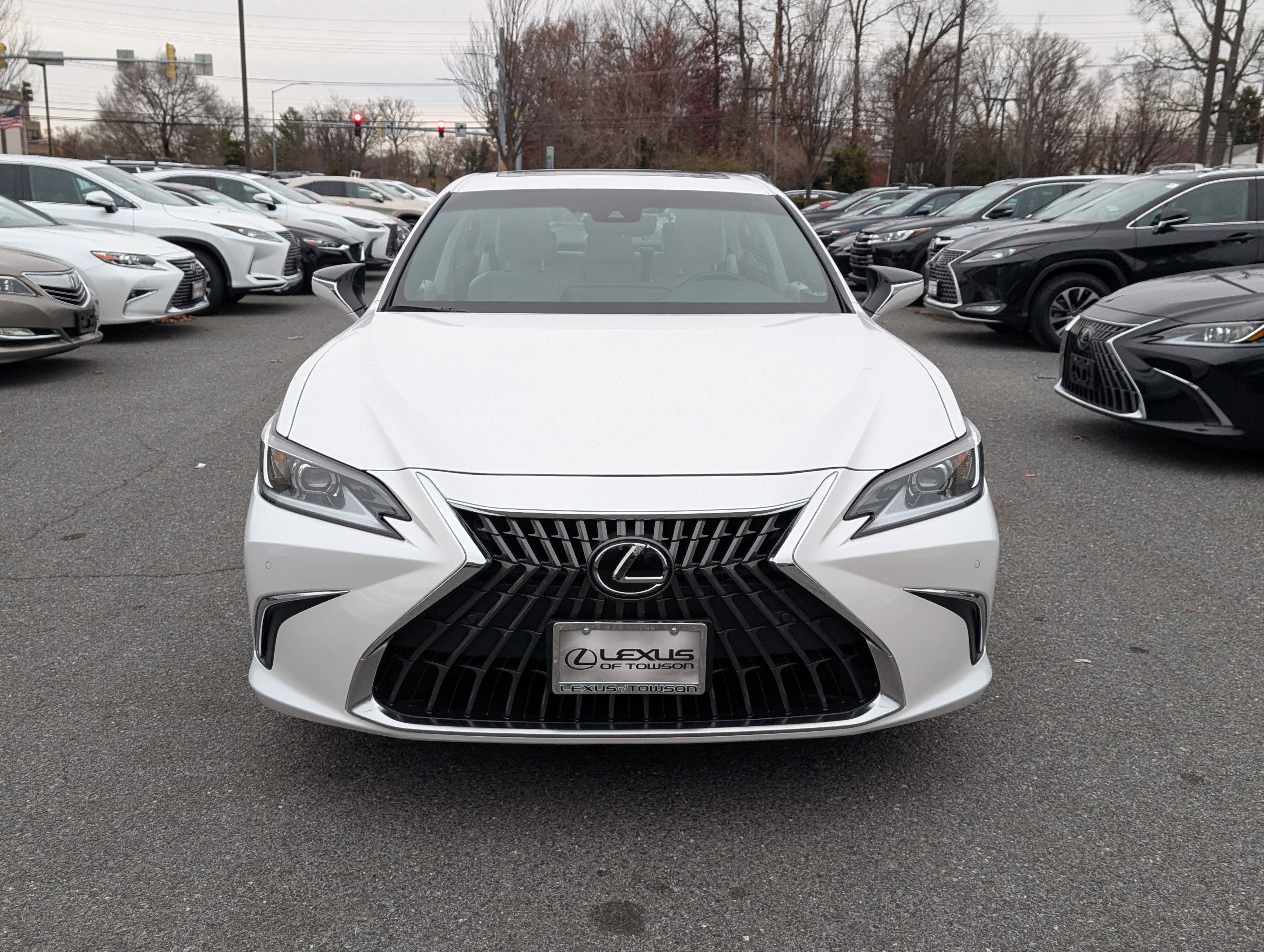 2025 Lexus ES 300h