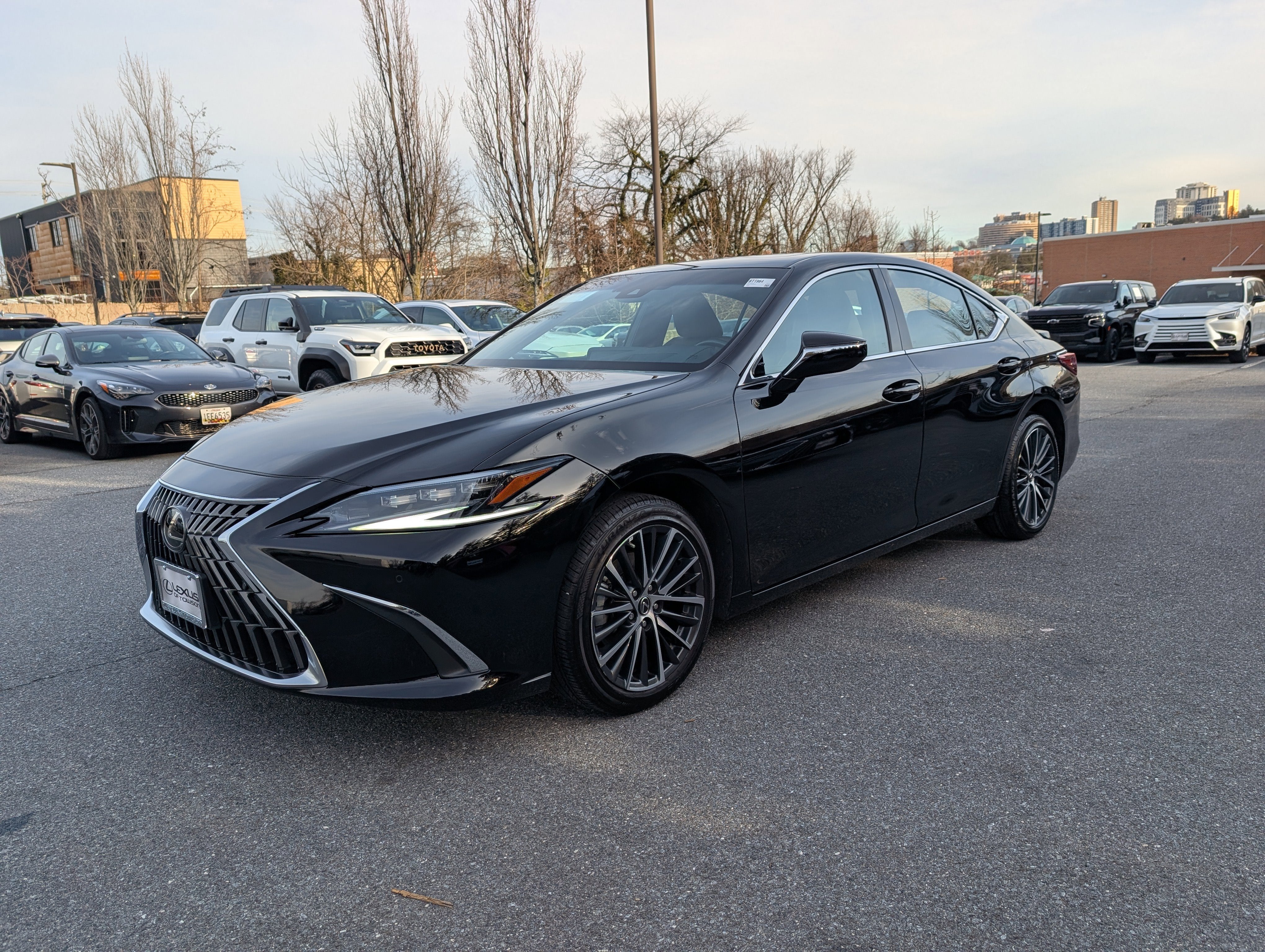 2025 Lexus ES 300h