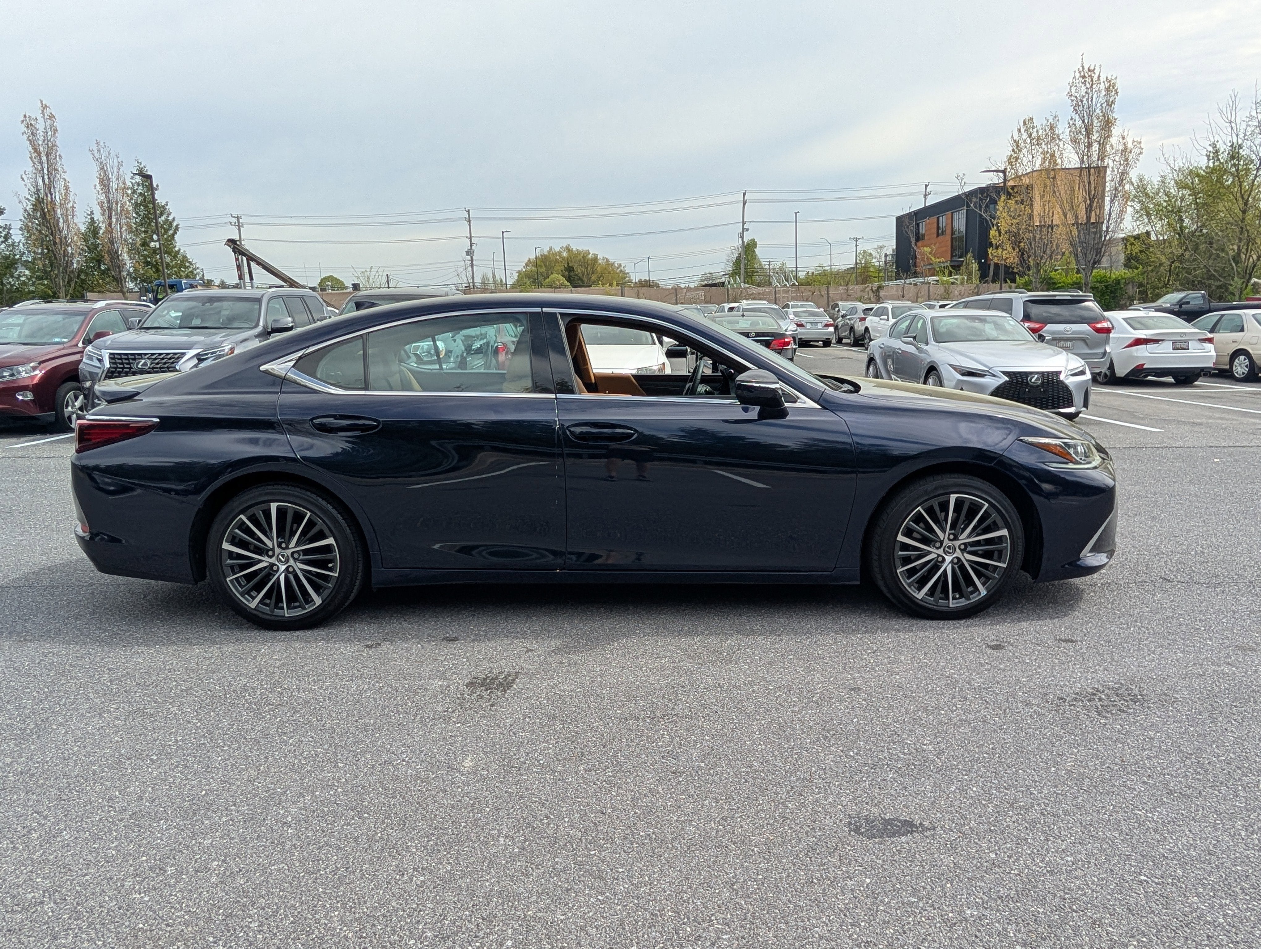 2023 Lexus ES 350