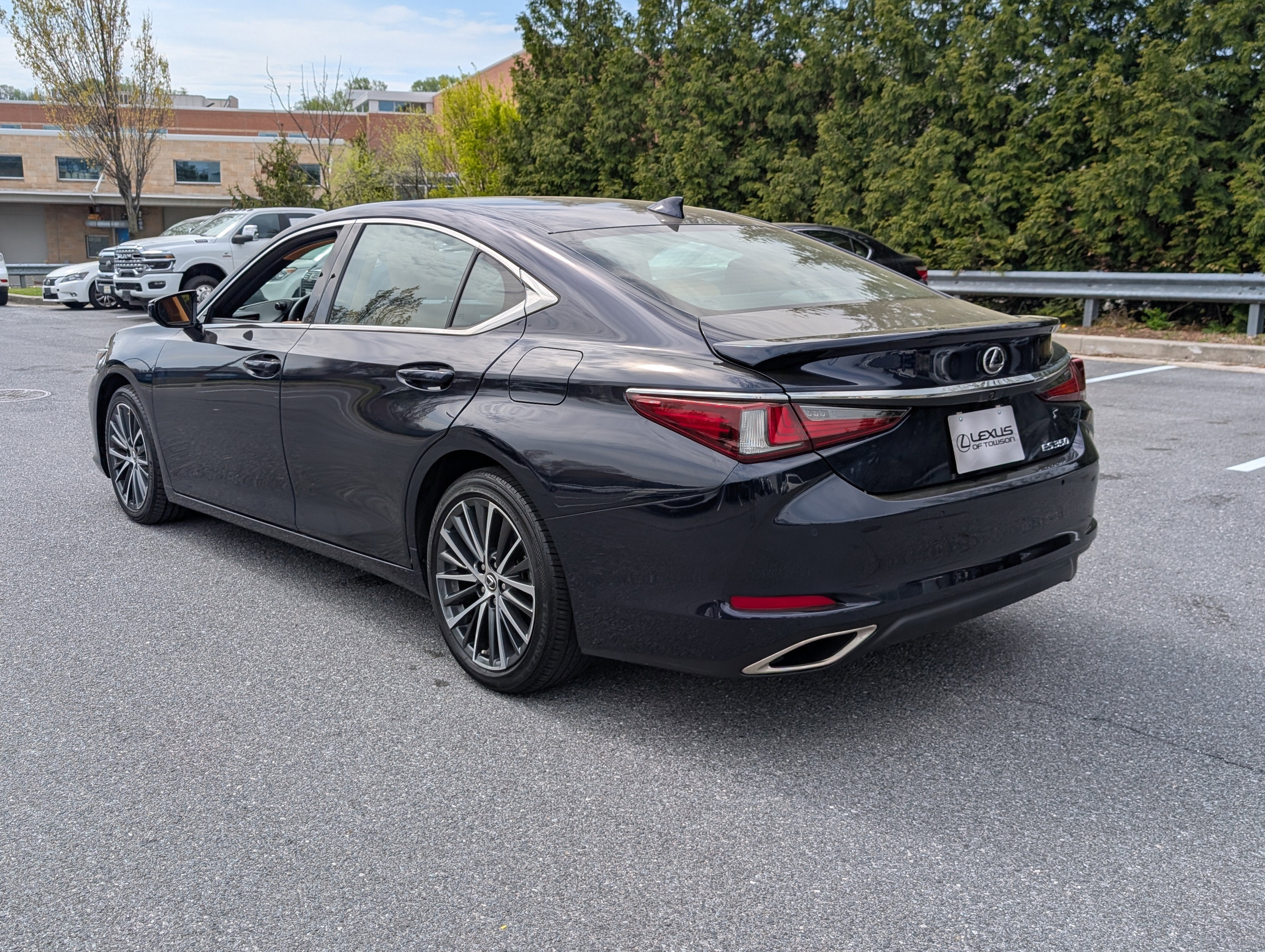 2023 Lexus ES 350