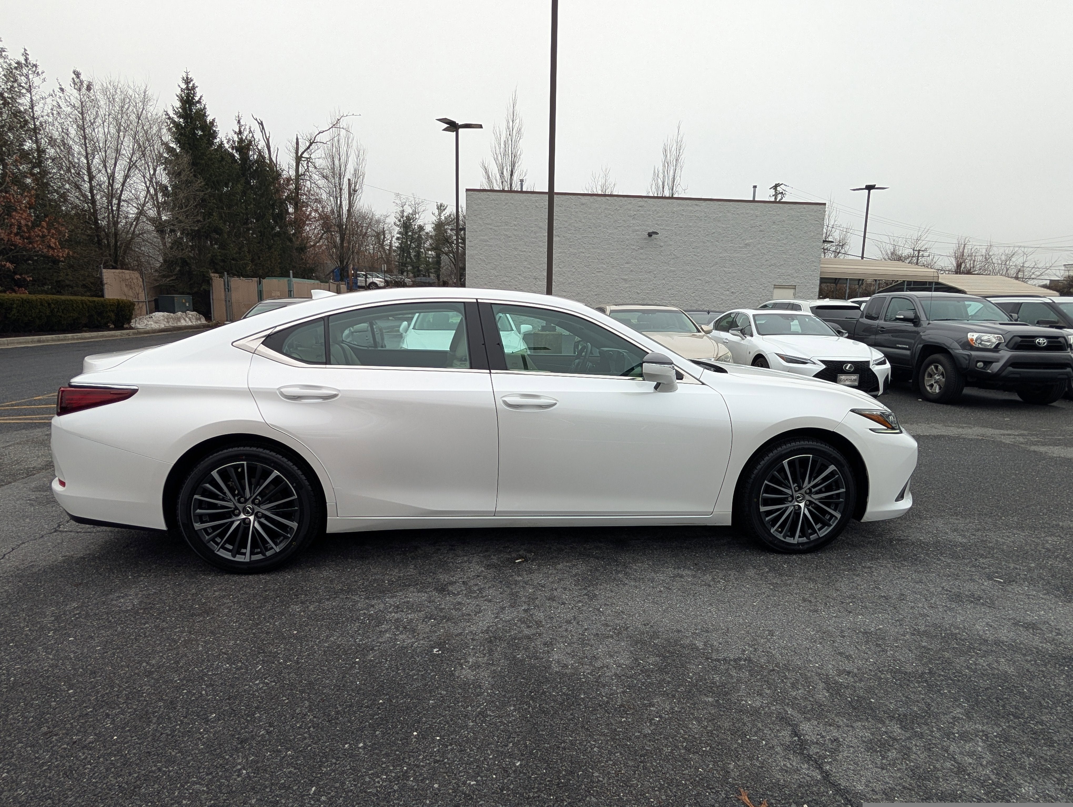 2024 Lexus ES 350