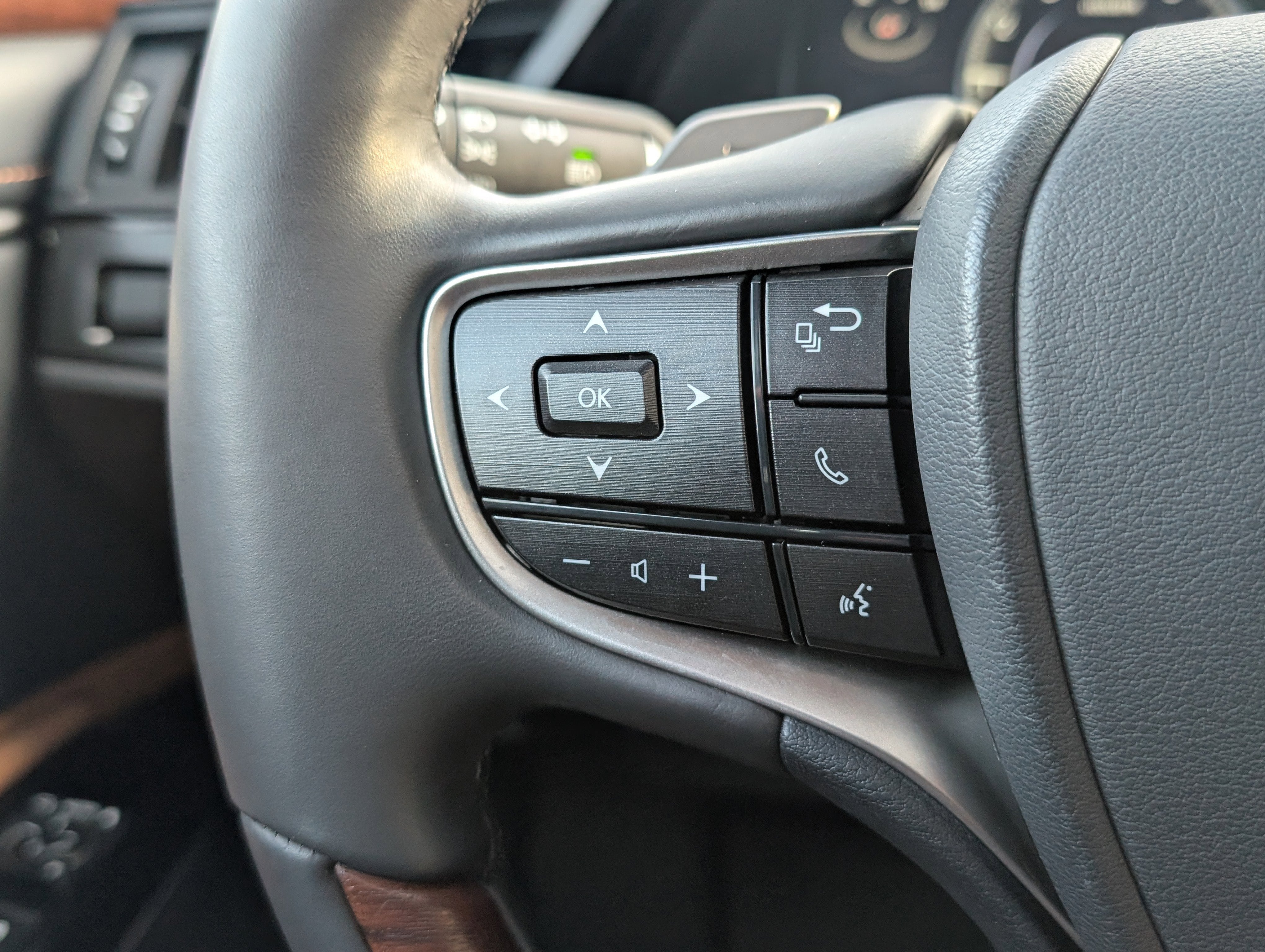 2024 Lexus ES 350 Luxury