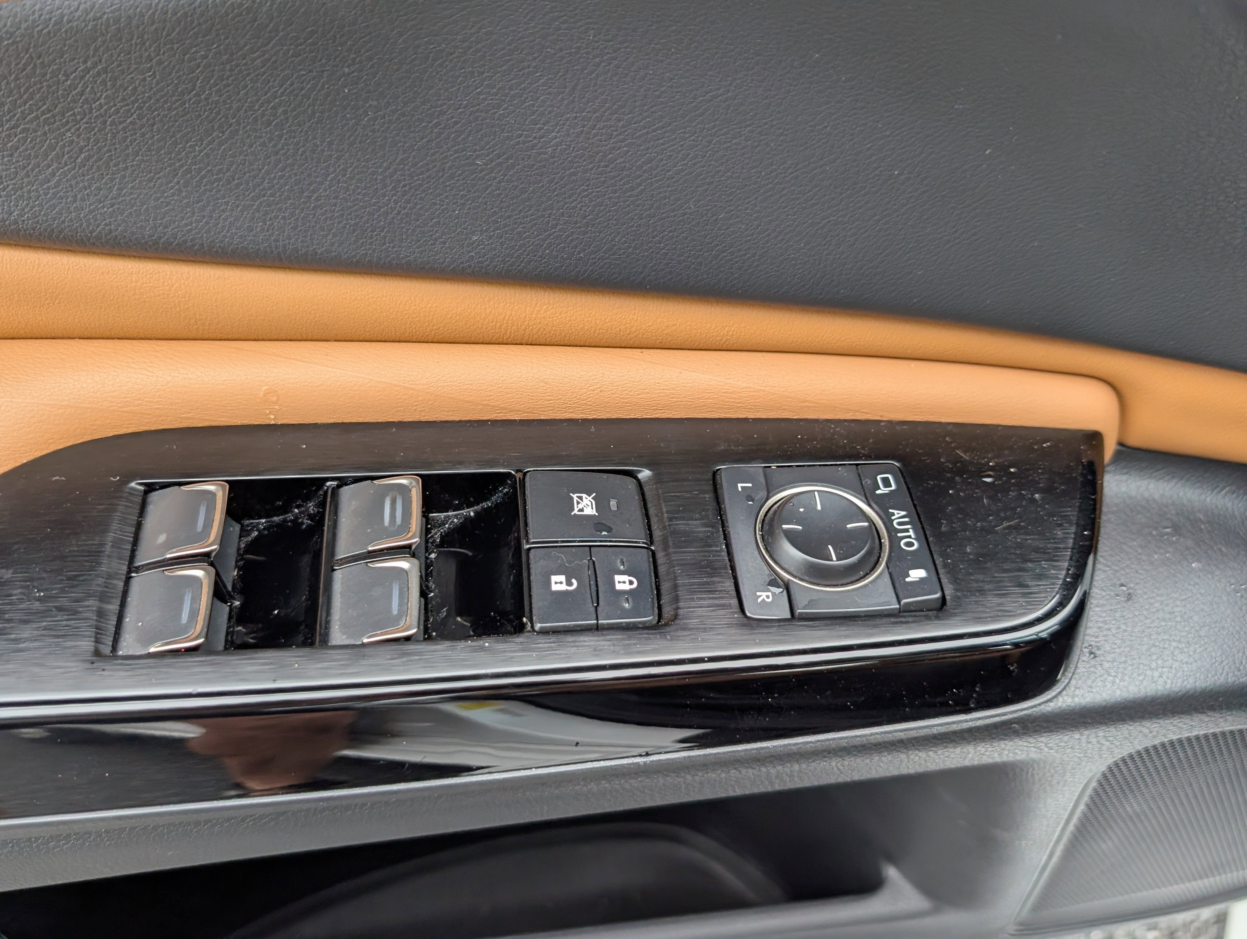 2022 Lexus ES 350 Luxury