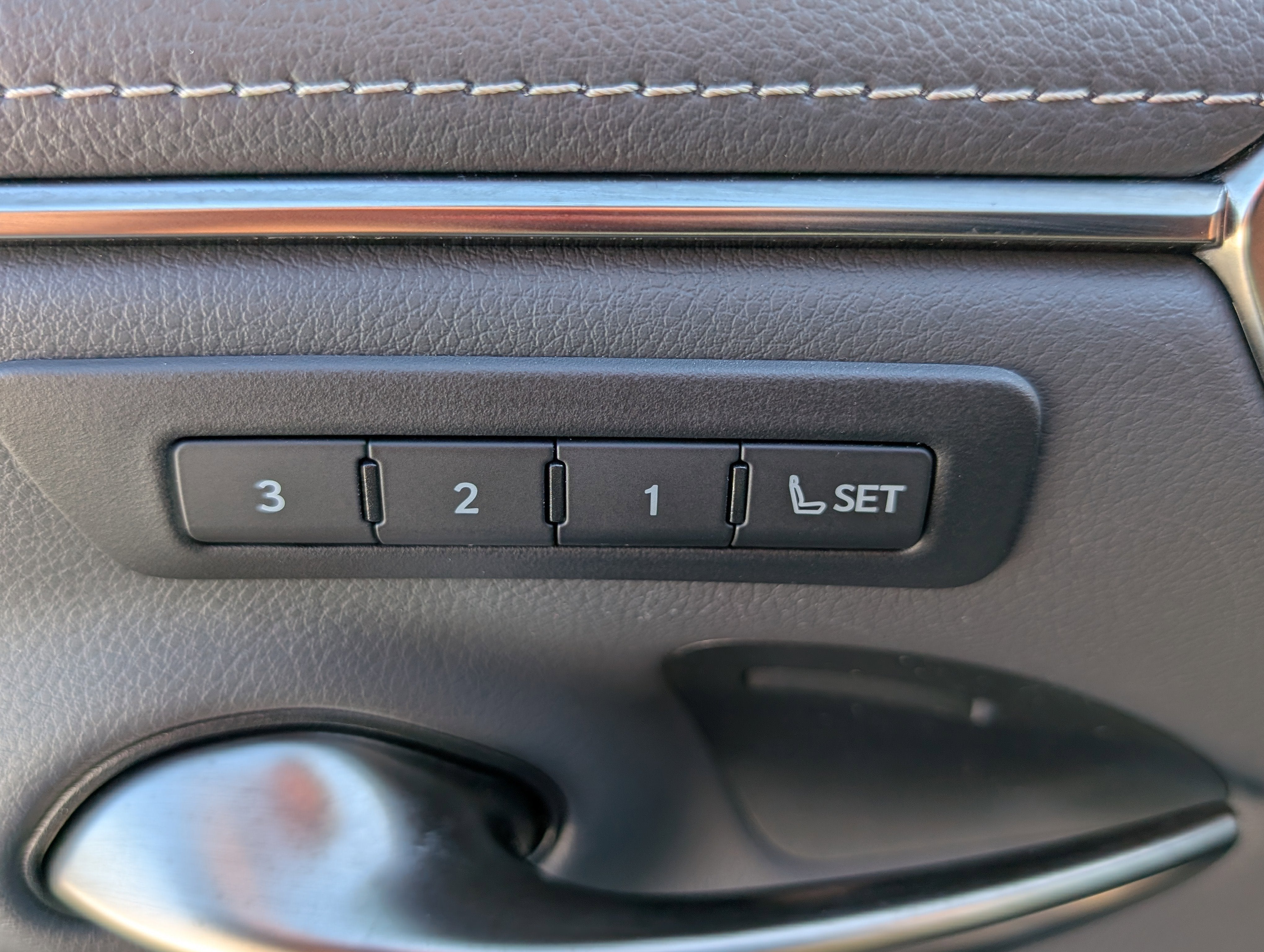 2024 Lexus ES 300h Ultra Luxury