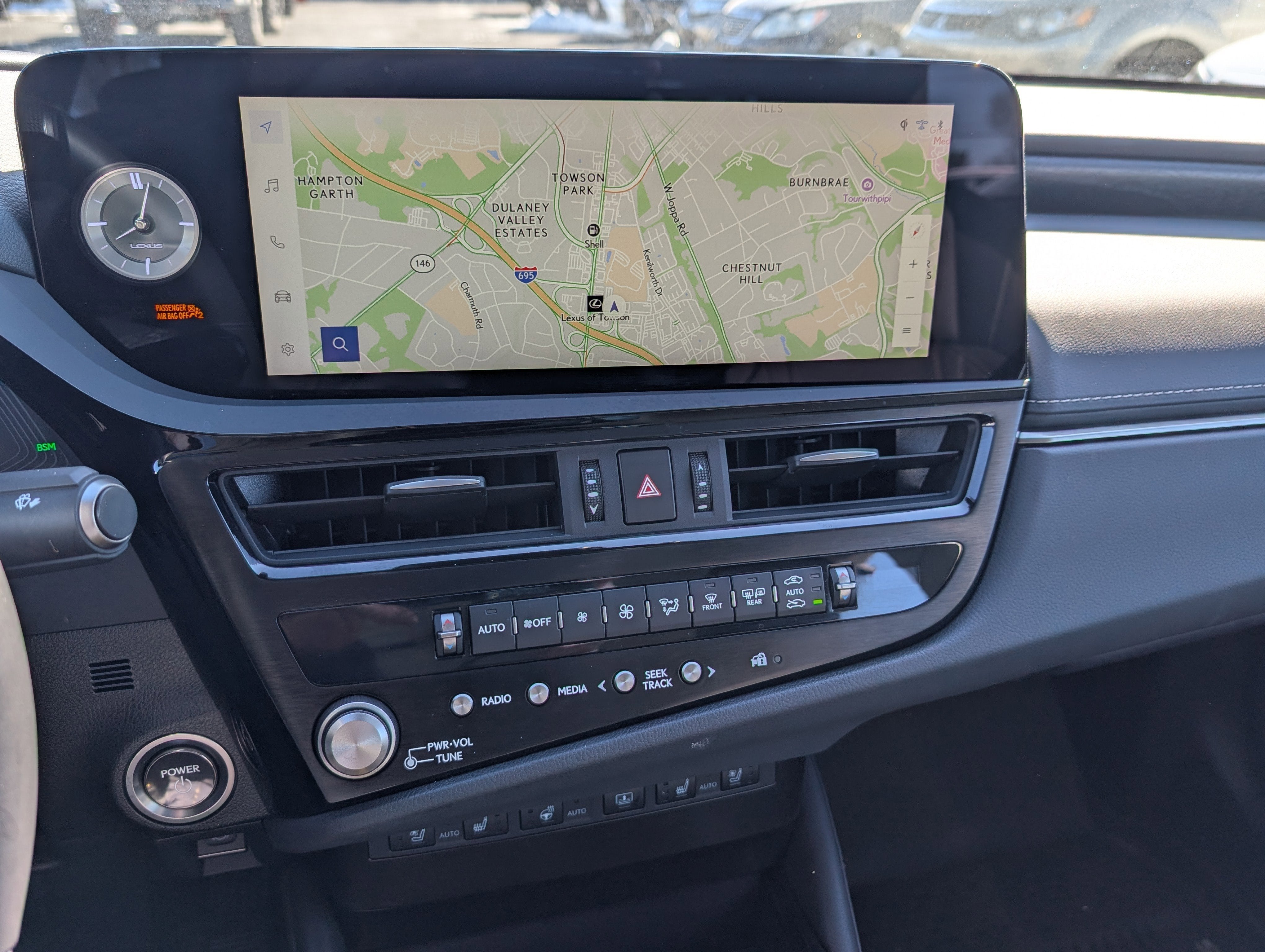 2024 Lexus ES 300h Ultra Luxury